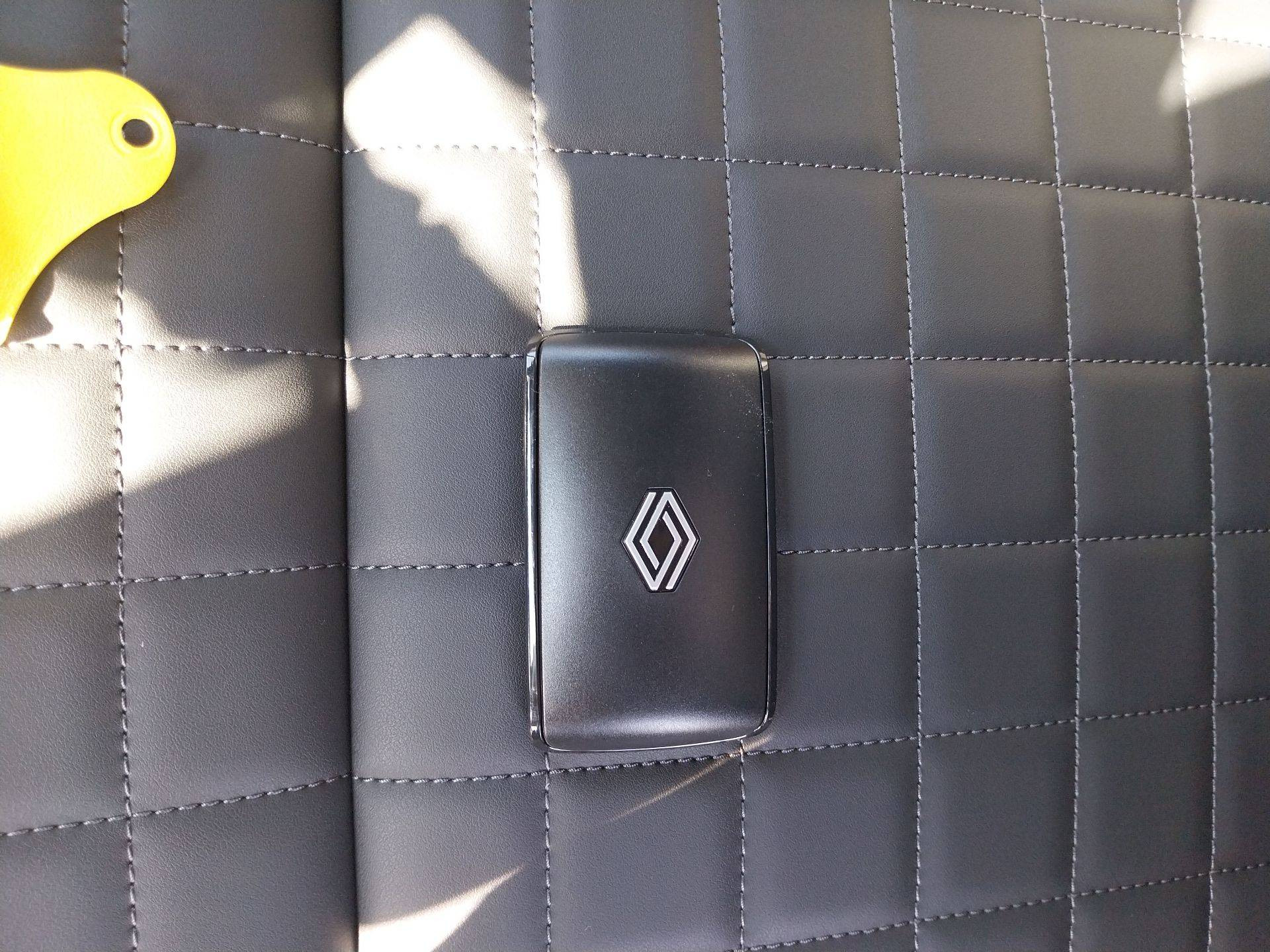 Vente en ligne Renault R4 E-Tech  150 ch autonomie confort au prix de 38 140 €