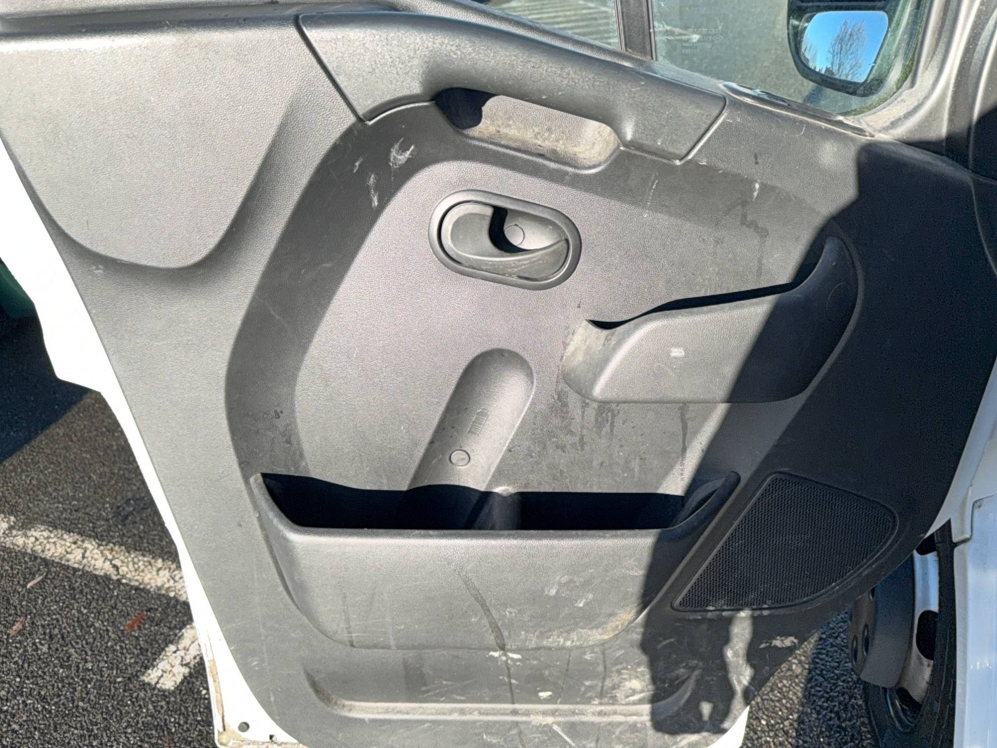 Vente en ligne Renault Master 3 Châssis Cabine MASTER CC PROP RJ3500 L3 BLUE DCI 145 EURO VI au prix de 34 990 €