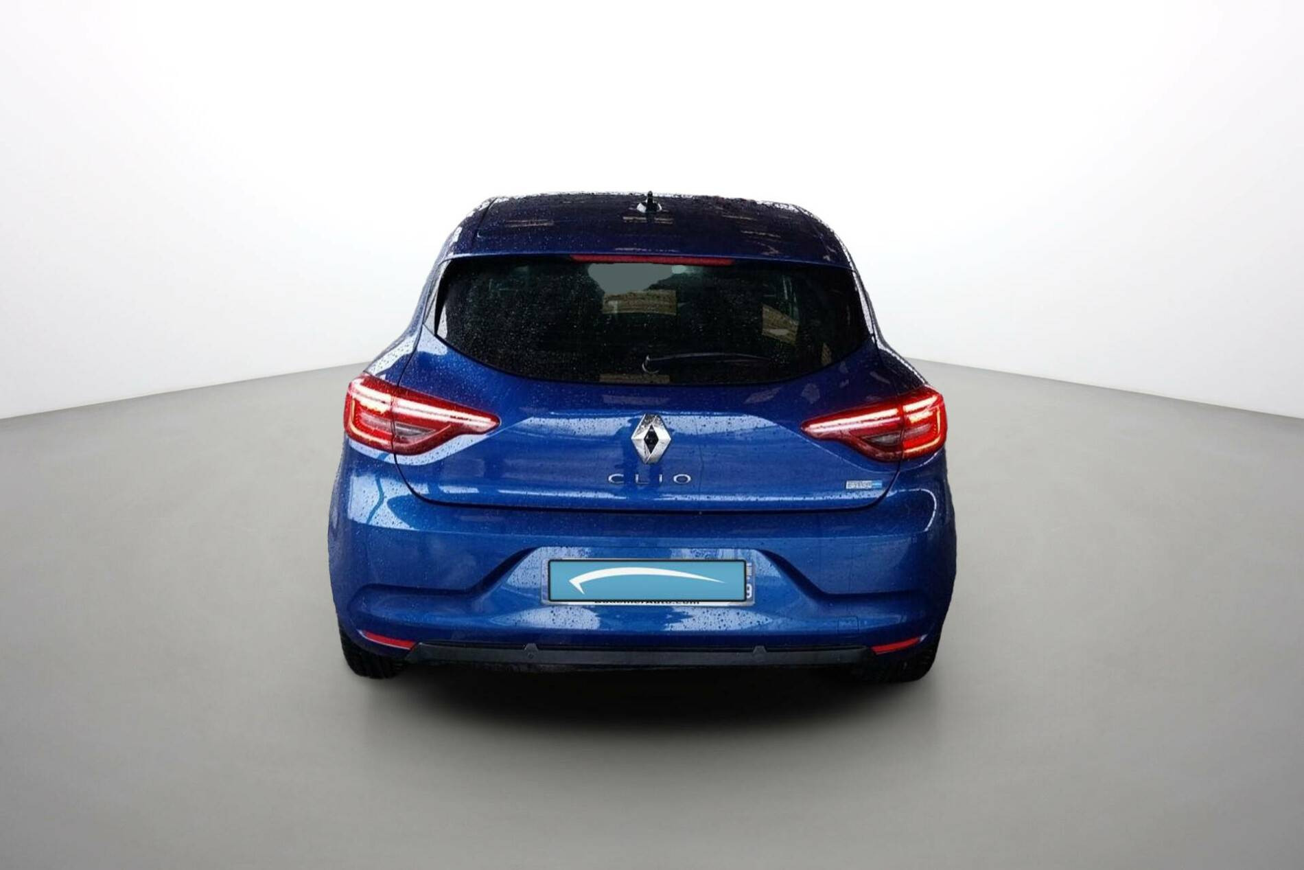 Vente en ligne Renault Clio 5 Clio E-Tech 140 - 21N au prix de 16 790 €