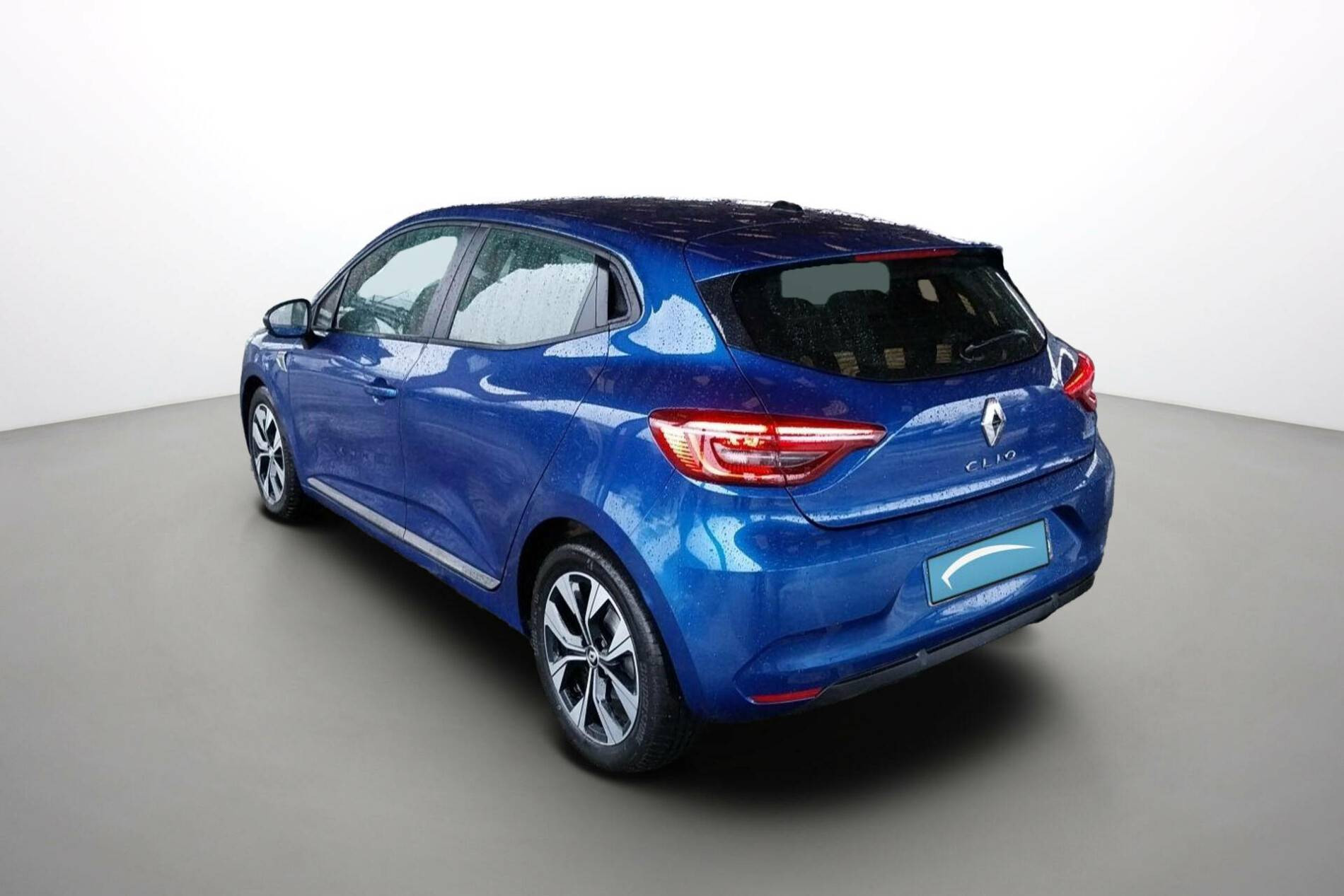 Vente en ligne Renault Clio 5 Clio E-Tech 140 - 21N au prix de 16 790 €