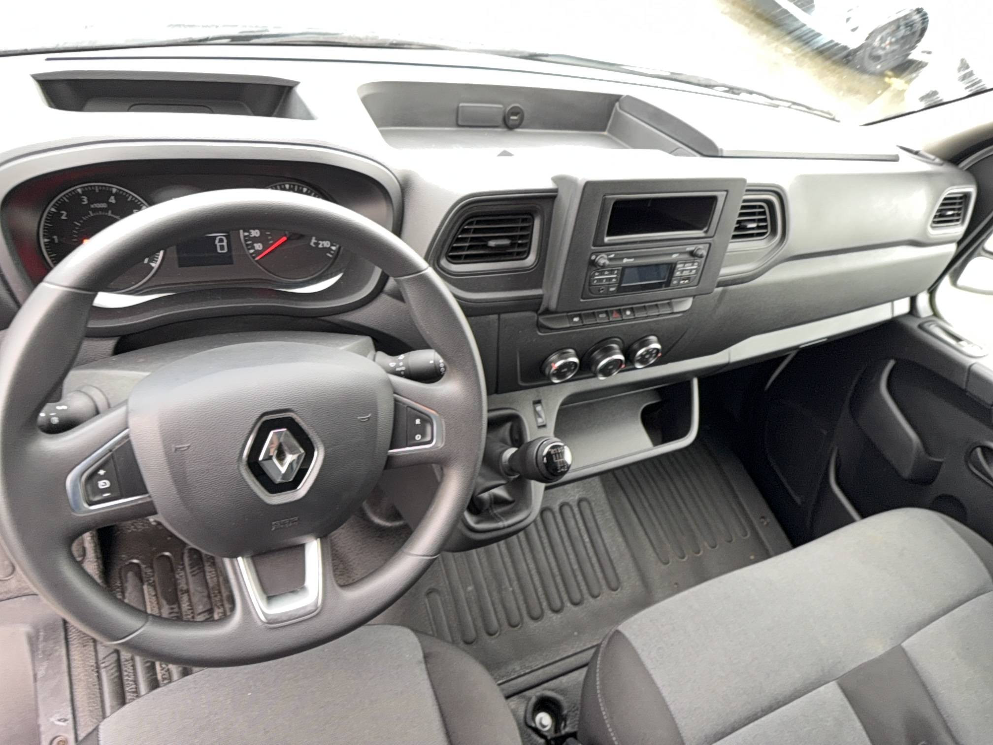 Vente en ligne Renault Master Fourgon MASTER FGN TRAC F3500 L3H3 BLUE DCI 135 au prix de 29 900 €