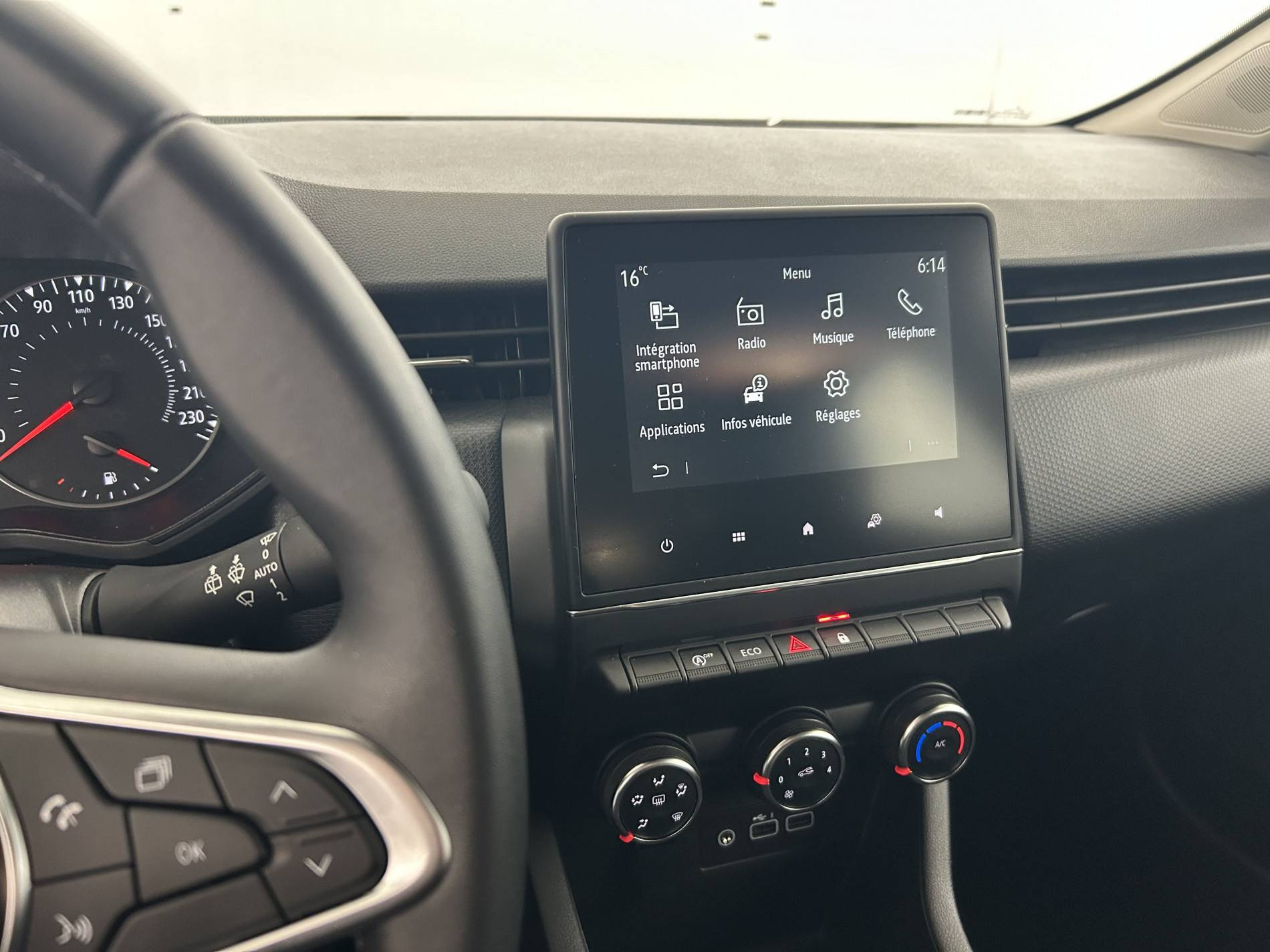 Vente en ligne Renault Clio 5 Clio TCe 90 au prix de 14 290 €