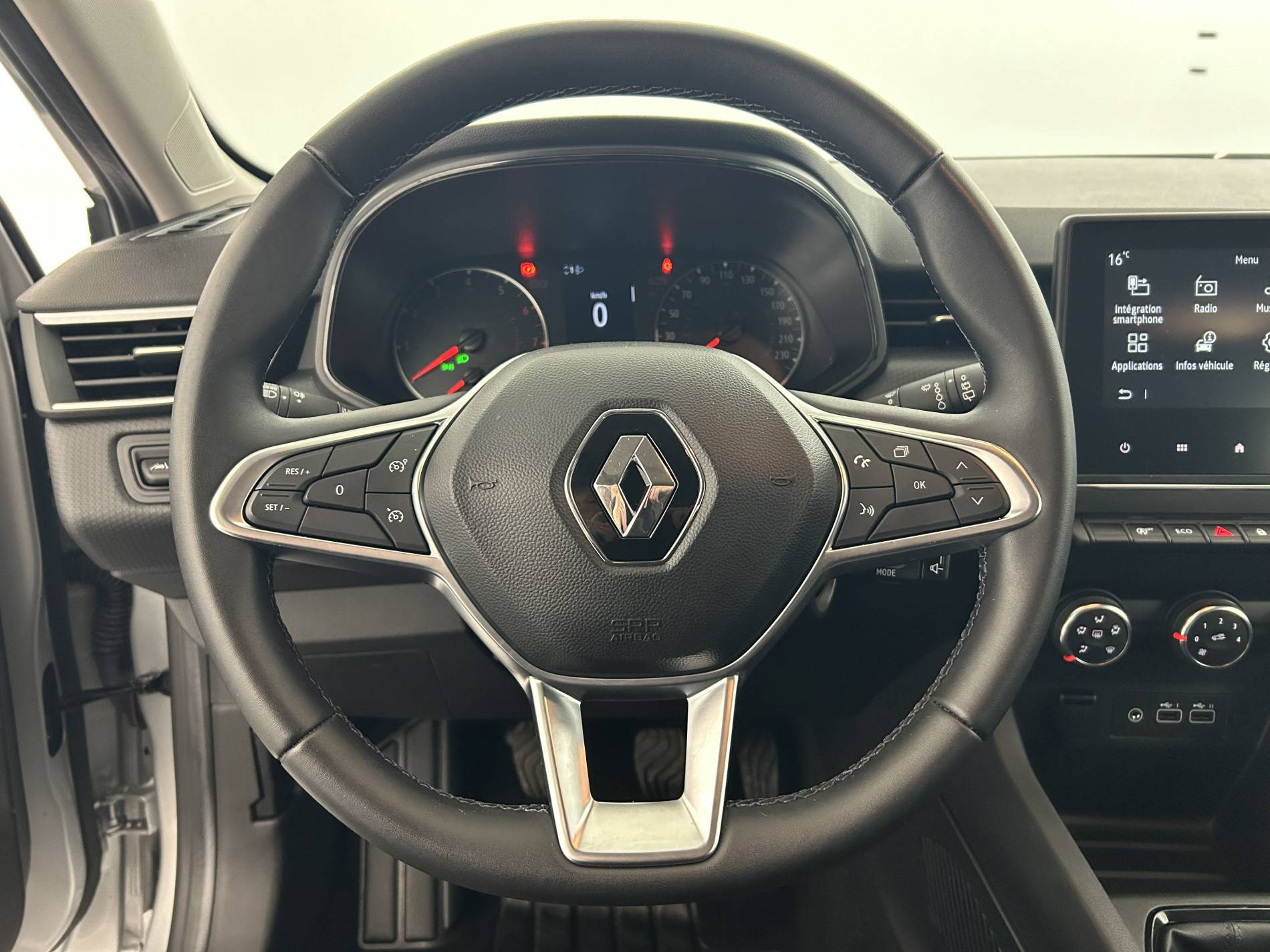 Vente en ligne Renault Clio 5 Clio TCe 90 au prix de 14 290 €