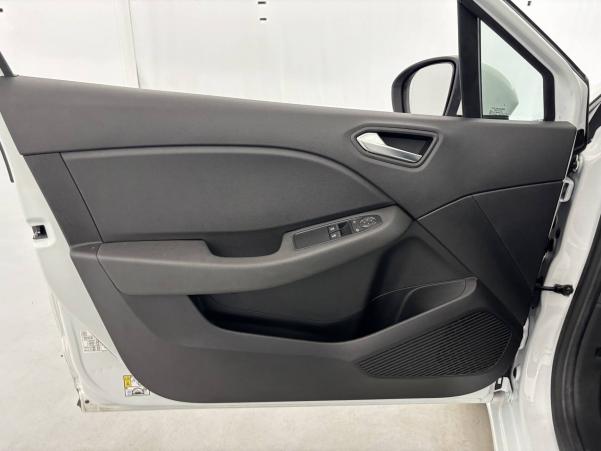 Vente en ligne Renault Clio 5 Clio TCe 90 - 21N au prix de 13 790 €