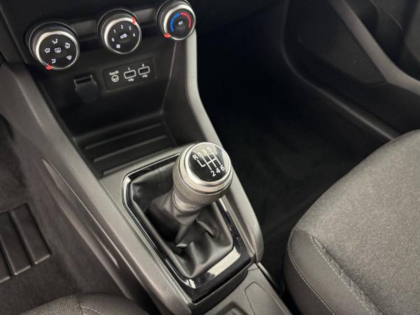 Vente en ligne Renault Clio 5 Clio TCe 90 - 21N au prix de 13 790 €