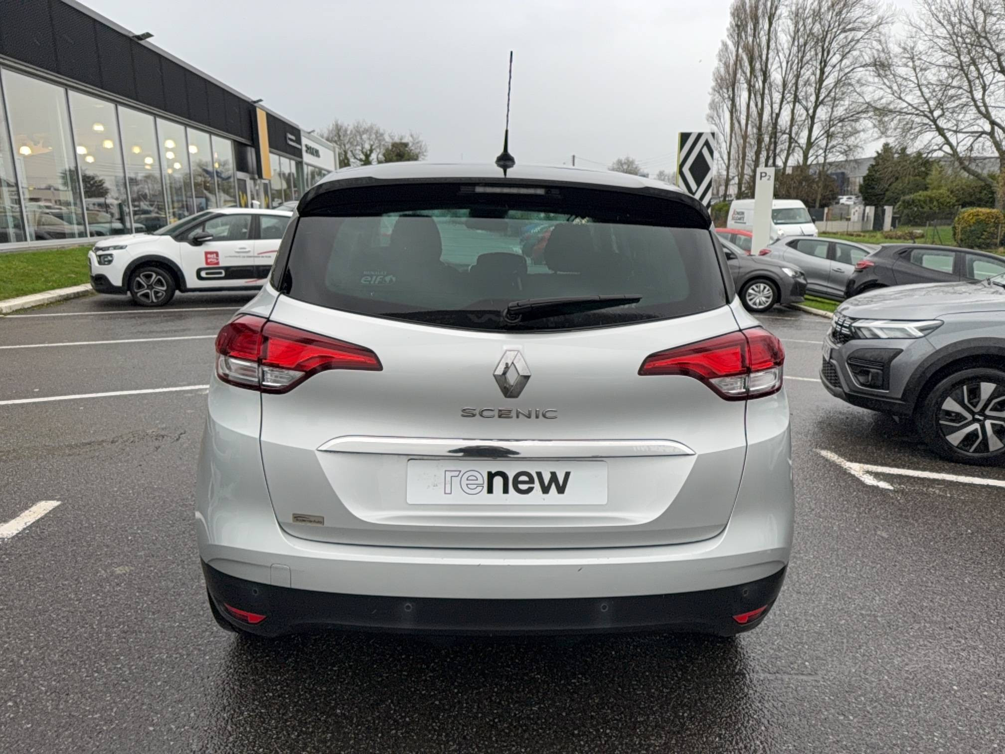 Vente en ligne Renault Scenic 4 Scenic Blue dCi 120 EDC au prix de 17 470 €