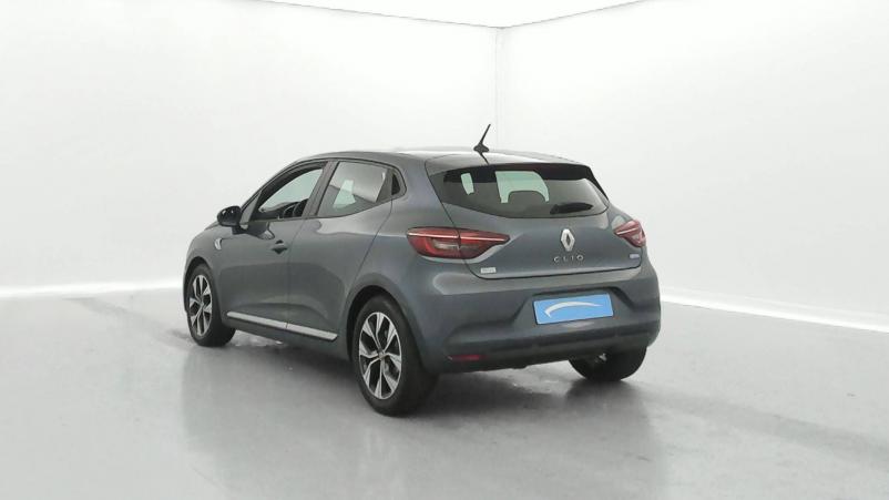 Vente en ligne Renault Clio 5 Clio E-Tech 140 au prix de 17 990 €