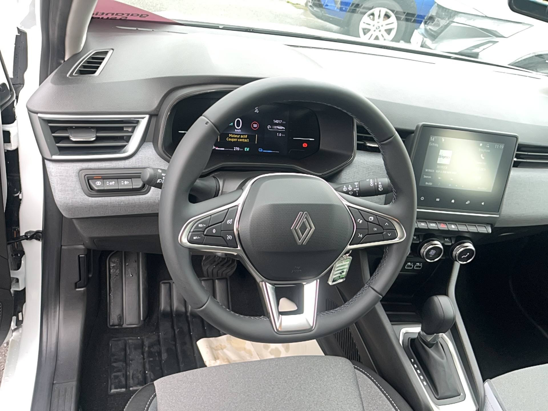 Vente en ligne Renault Clio 5 Clio E-Tech full hybrid 145 ch GSR2 au prix de 19 985 €