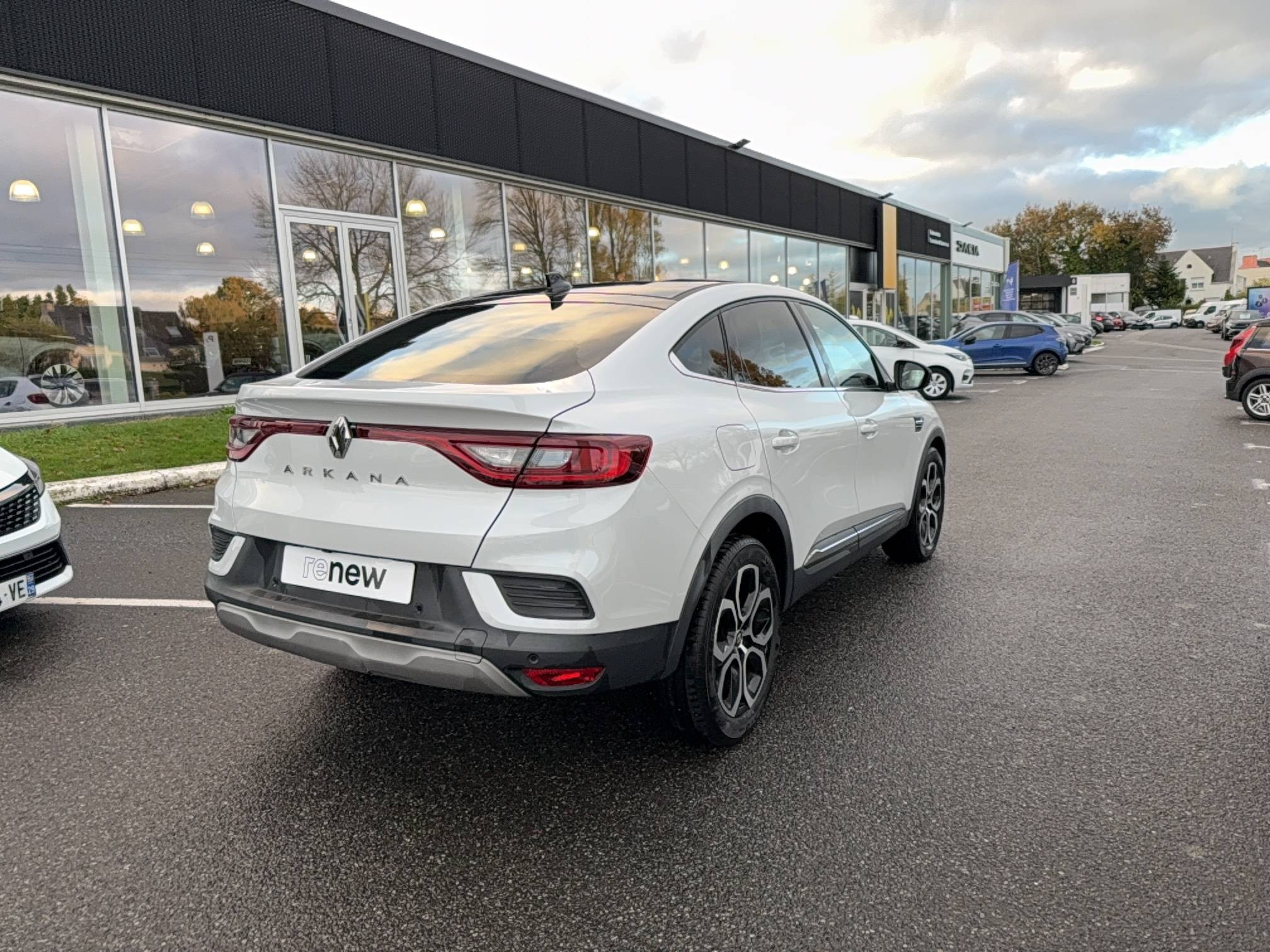 Vente en ligne Renault Arkana  mild hybrid 140 EDC FAP - 22 au prix de 18 490 €
