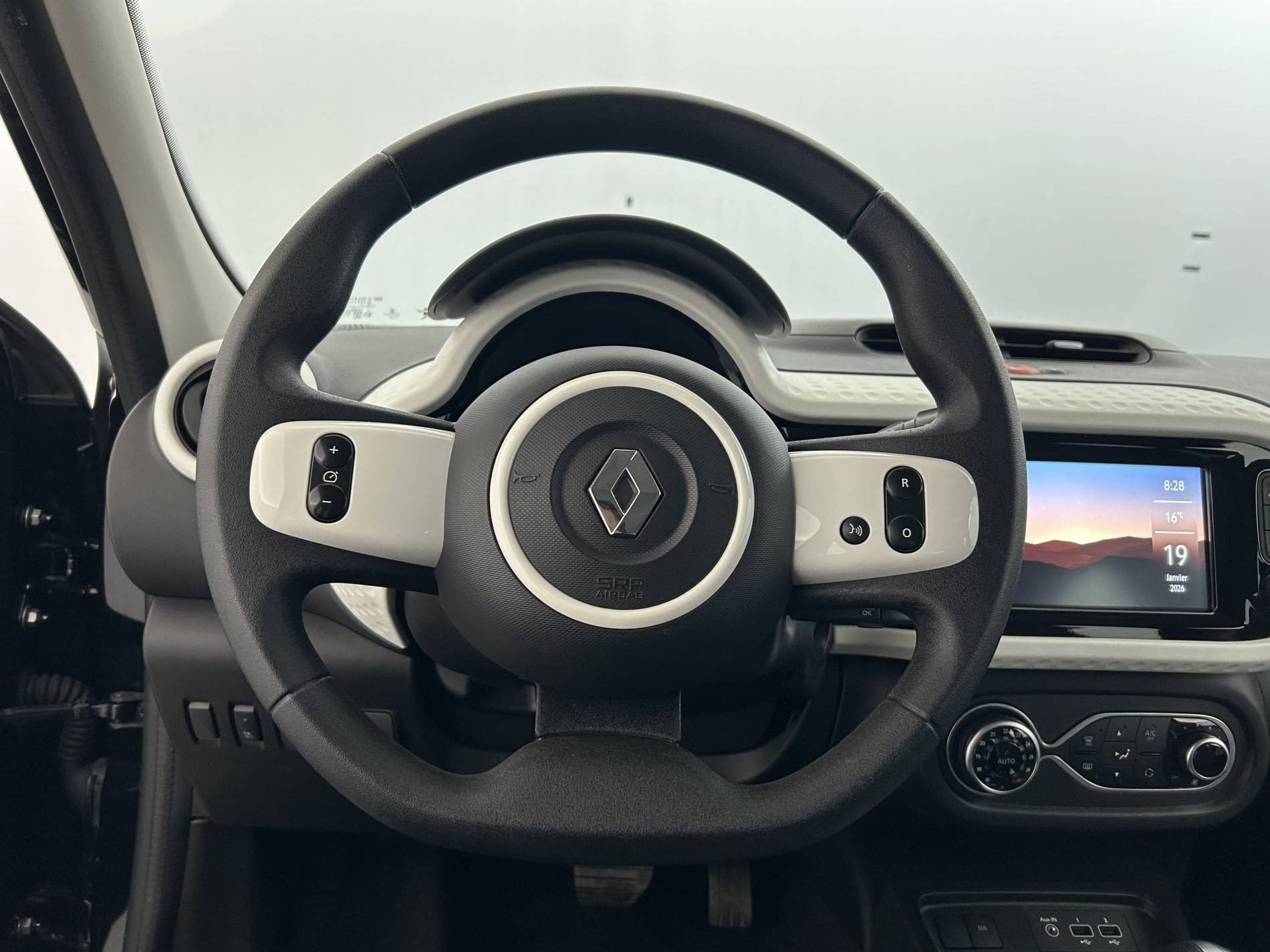 Vente en ligne Renault Twingo Electrique Twingo III E-Tech au prix de 10 450 €