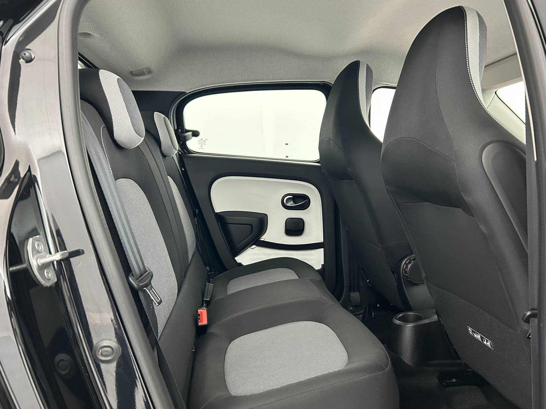 Vente en ligne Renault Twingo Electrique Twingo III E-Tech au prix de 10 450 €