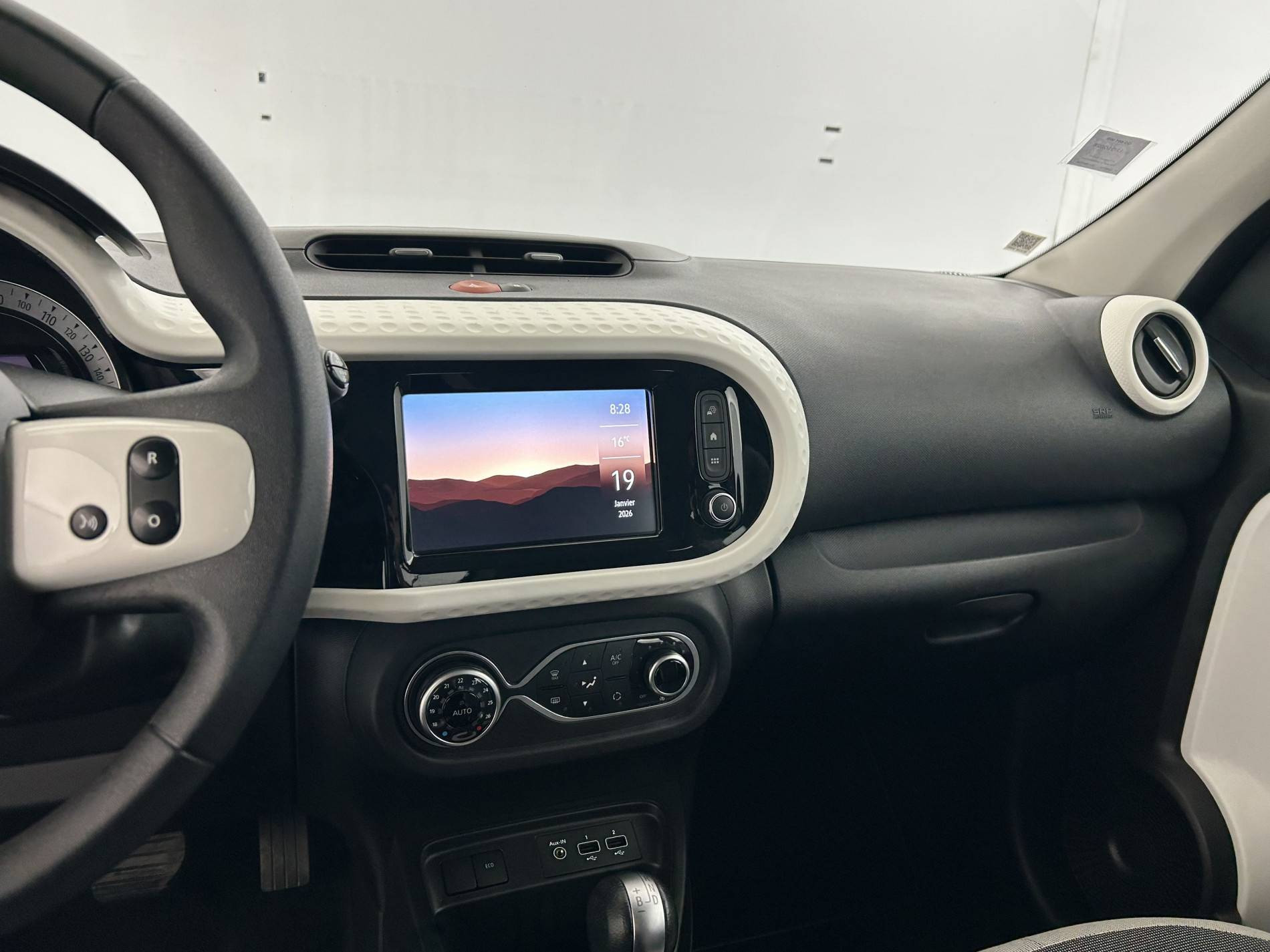 Vente en ligne Renault Twingo Electrique Twingo III E-Tech au prix de 10 450 €