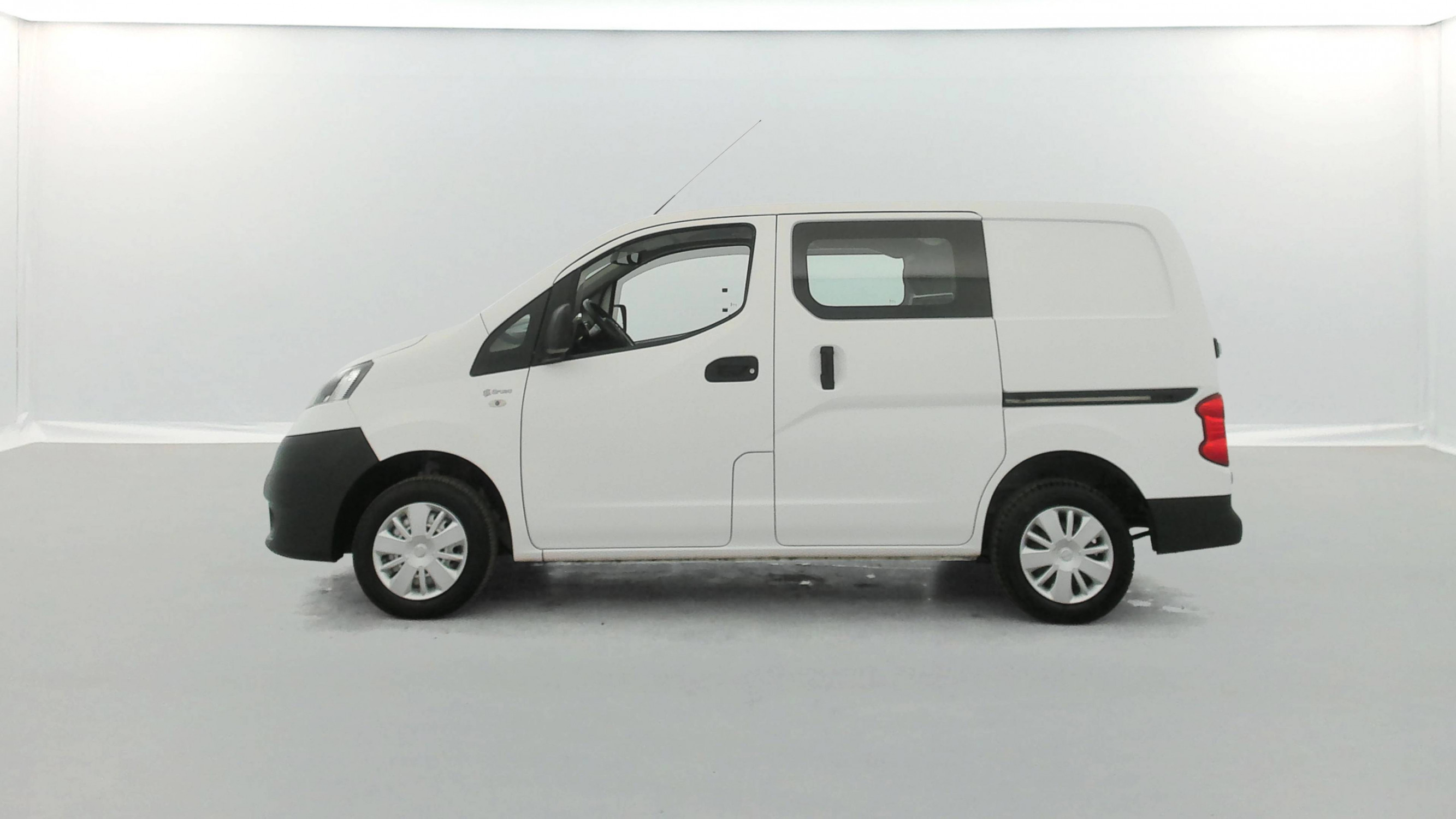 Vente en ligne Nissan NV200 Fourgon NV200 CA 1.5 DCI 90 au prix de 15 990 €