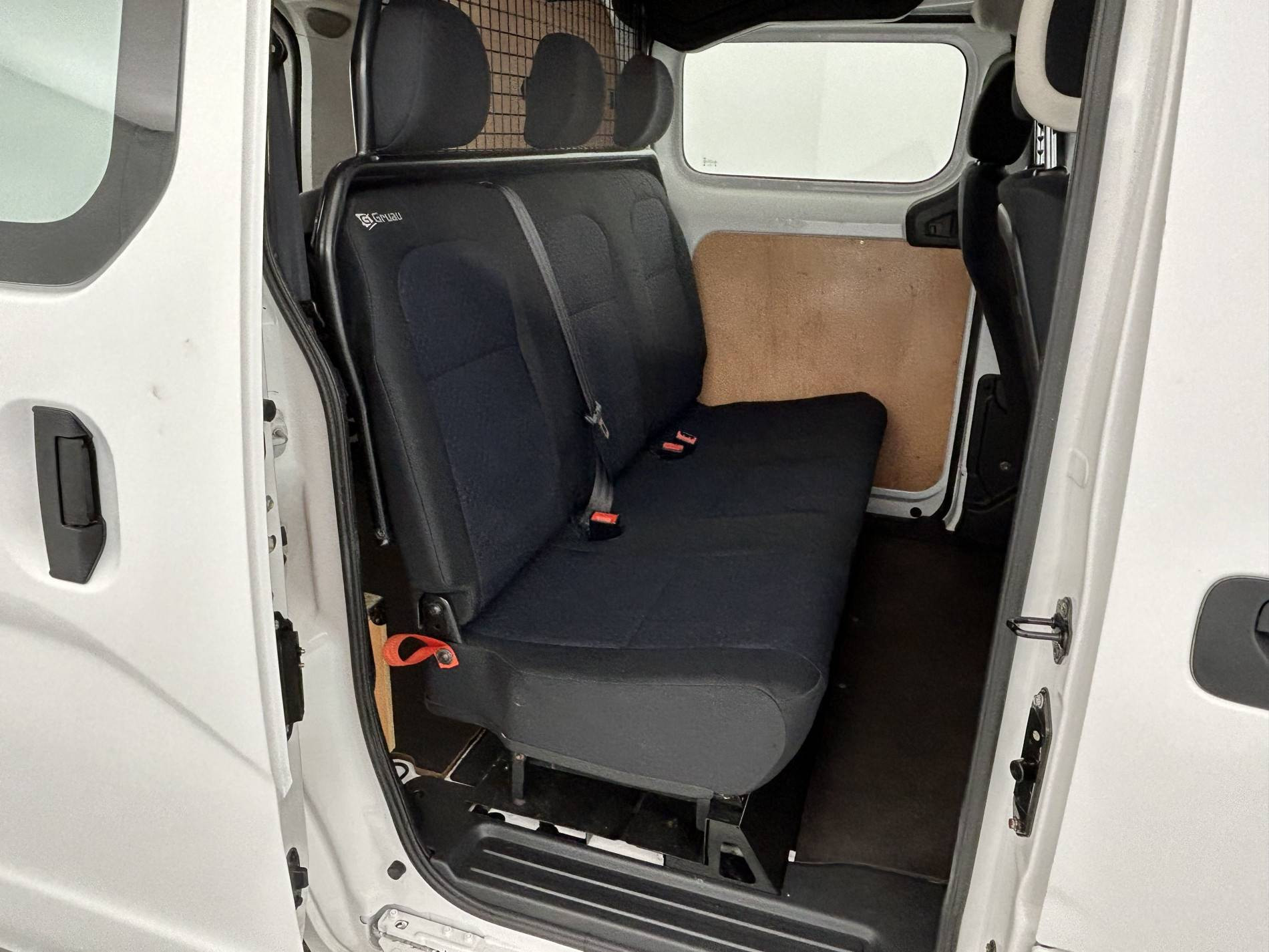 Vente en ligne Nissan NV200 Fourgon NV200 CA 1.5 DCI 90 au prix de 15 990 €