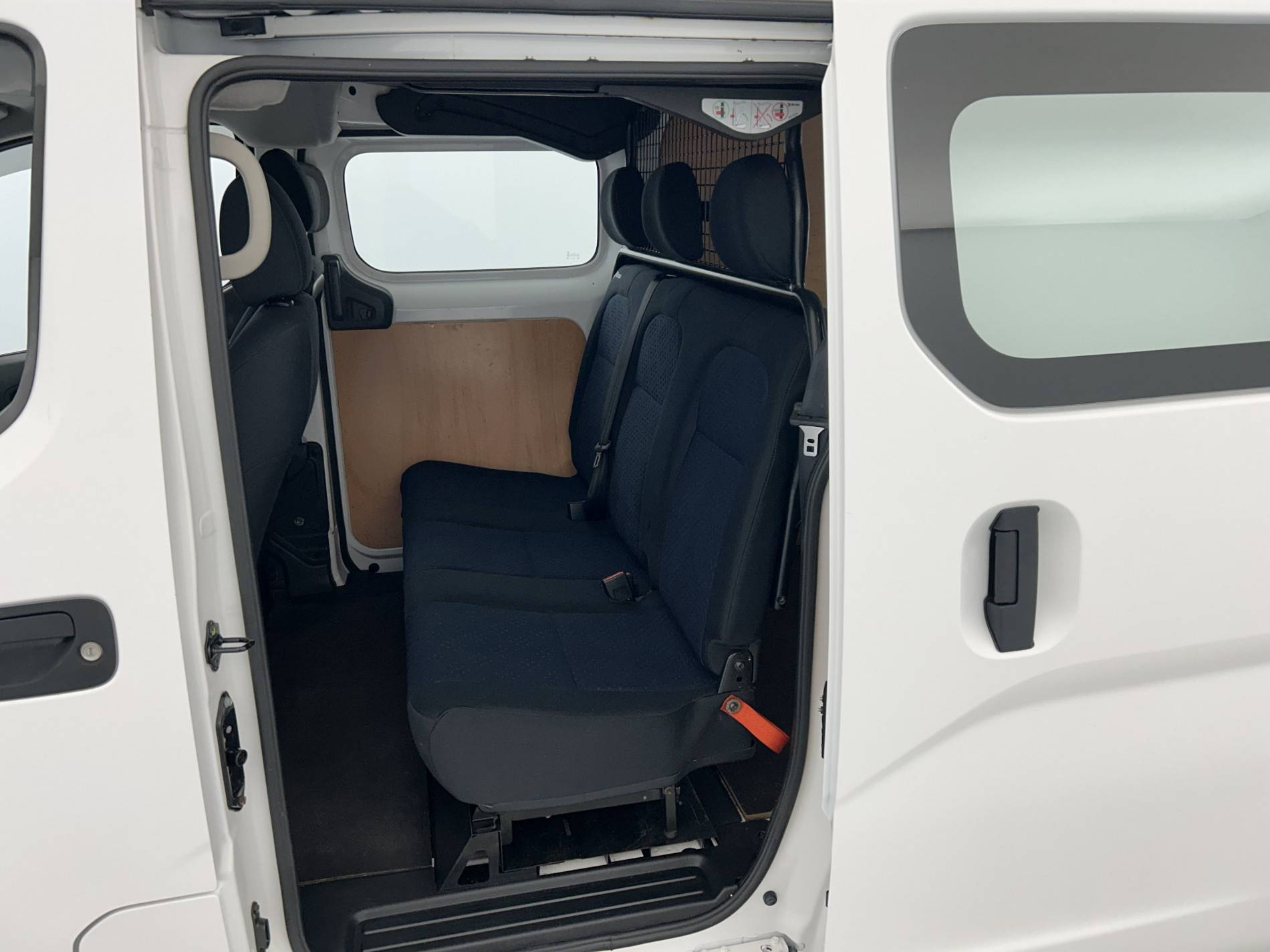 Vente en ligne Nissan NV200 Fourgon NV200 CA 1.5 DCI 90 au prix de 15 990 €