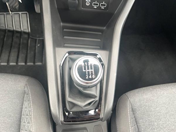 Vente en ligne Renault Clio 5 Clio TCe 90 au prix de 16 390 €