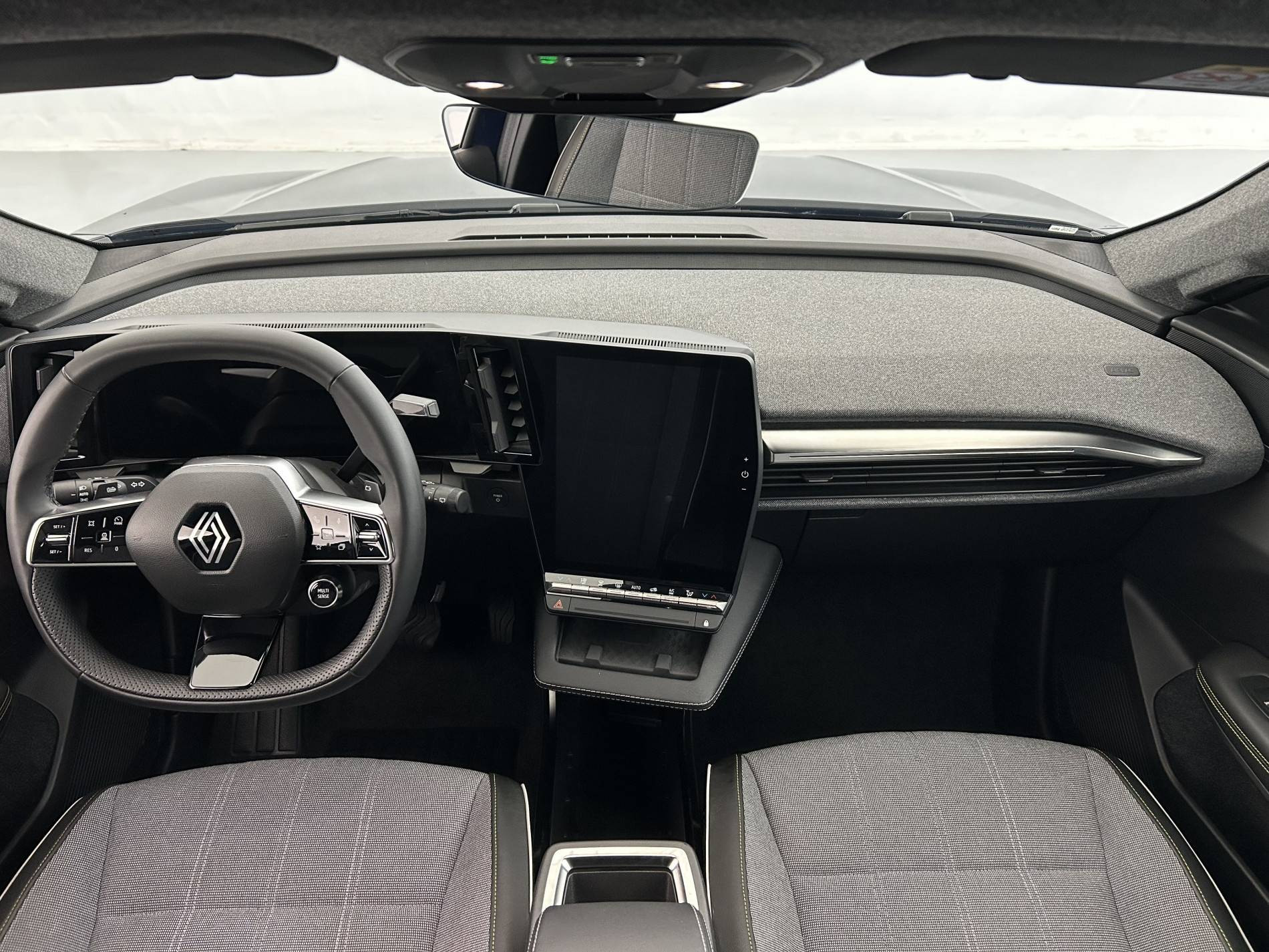 Vente en ligne Renault Scenic E-Tech  220 ch grande autonomie au prix de 35 990 €