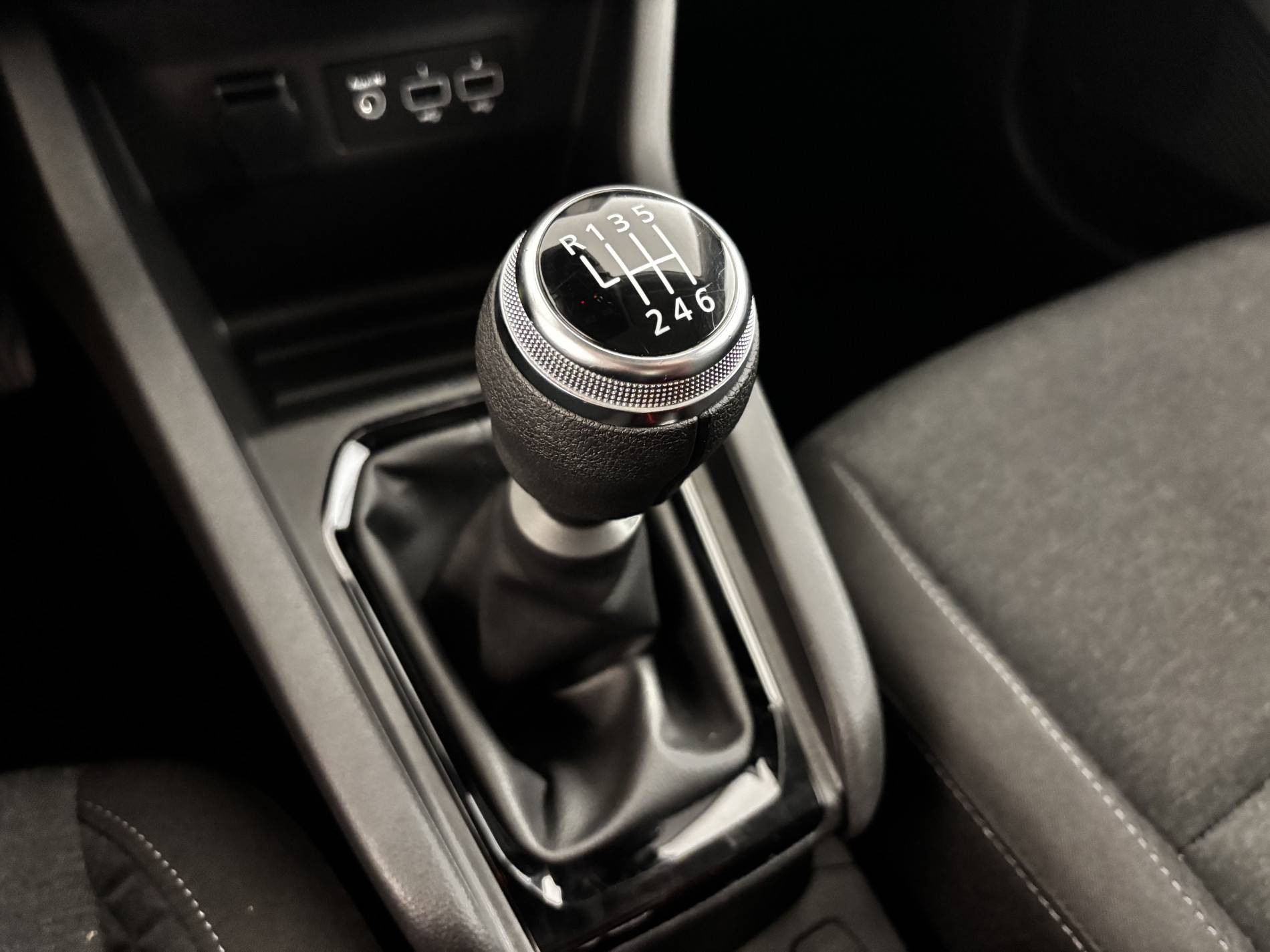 Vente en ligne Renault Clio 5 Clio TCe 90 au prix de 13 990 €