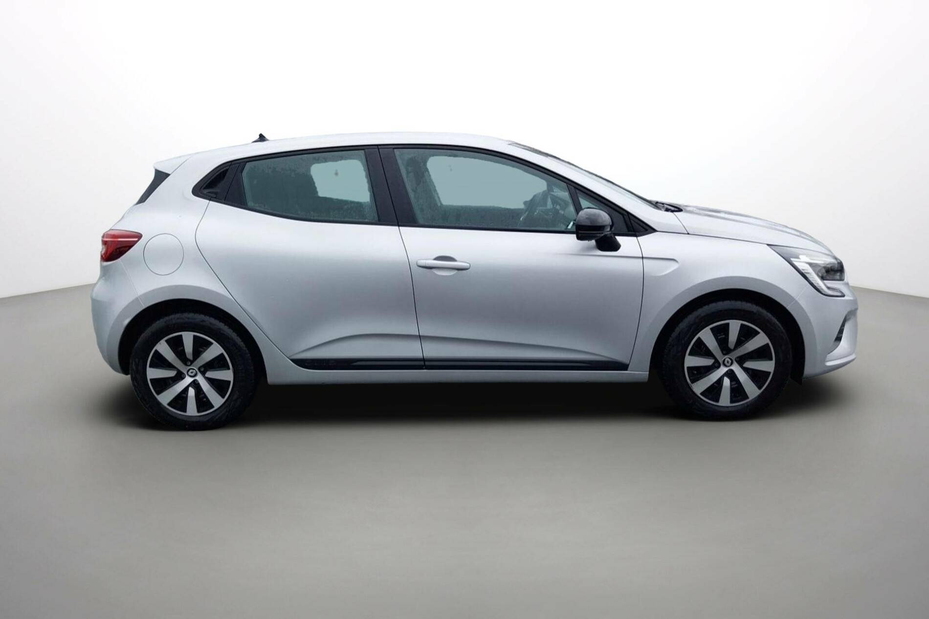 Vente en ligne Renault Clio 5 Clio TCe 90 au prix de 14 990 €