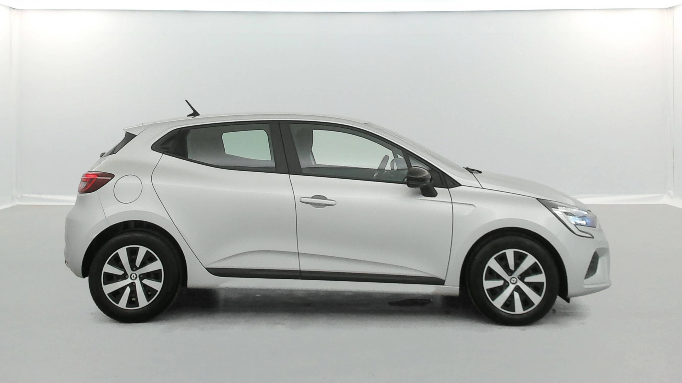 Vente en ligne Renault Clio 5 Clio TCe 90 au prix de 13 990 €