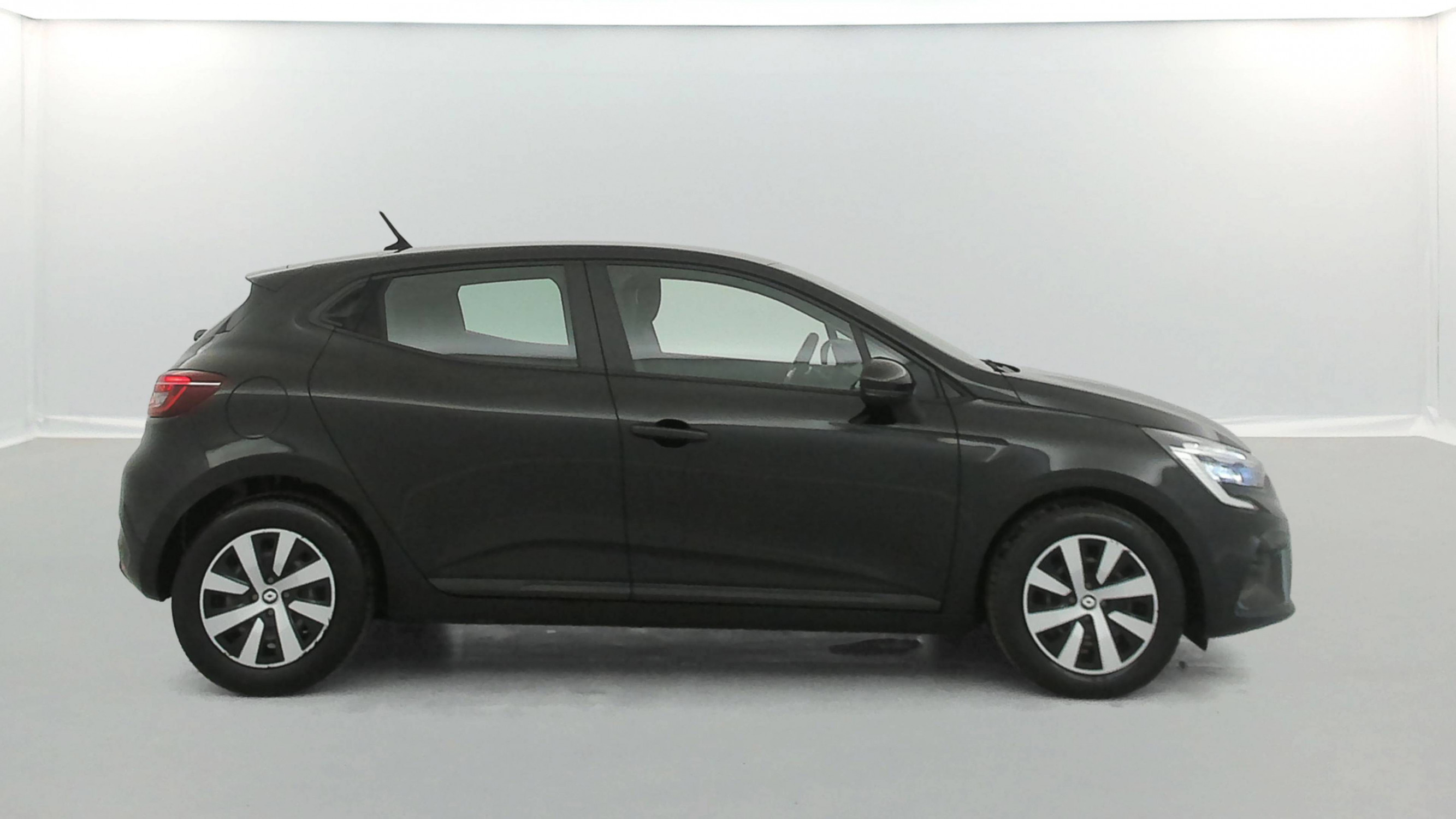 Vente en ligne Renault Clio 5 Clio TCe 90 au prix de 13 990 €