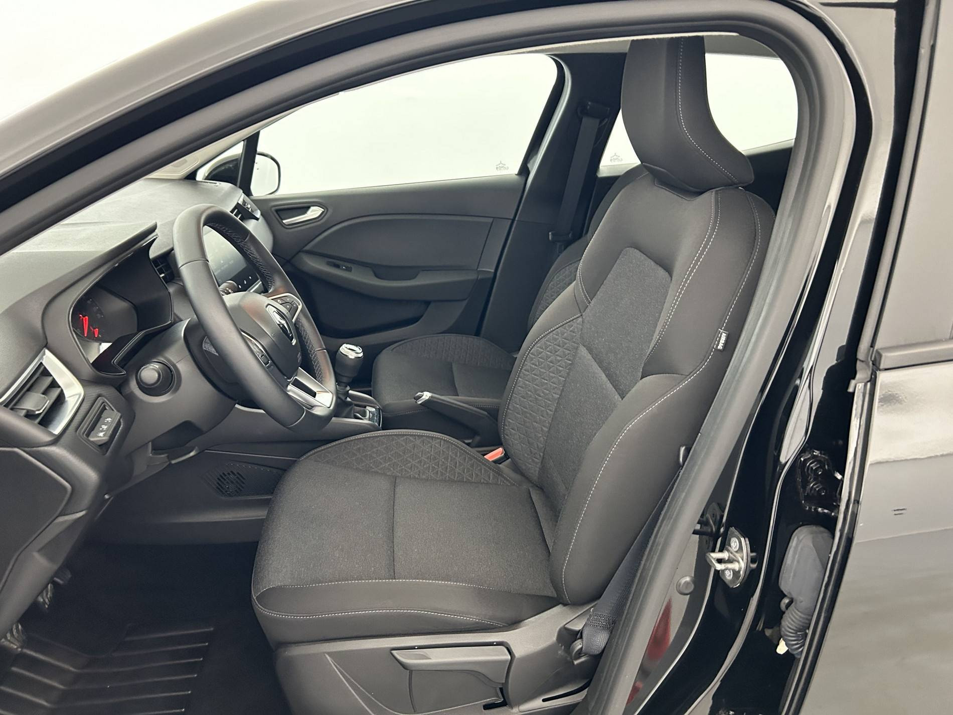 Vente en ligne Renault Clio 5 Clio TCe 90 au prix de 13 990 €