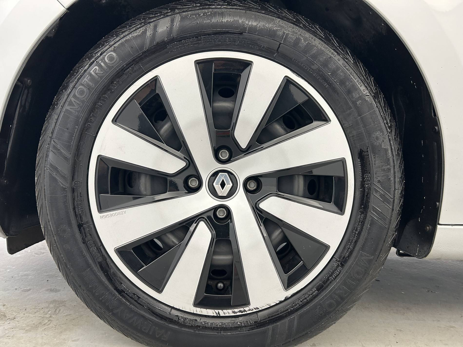 Vente en ligne Renault Clio 5 Clio TCe 90 au prix de 13 990 €