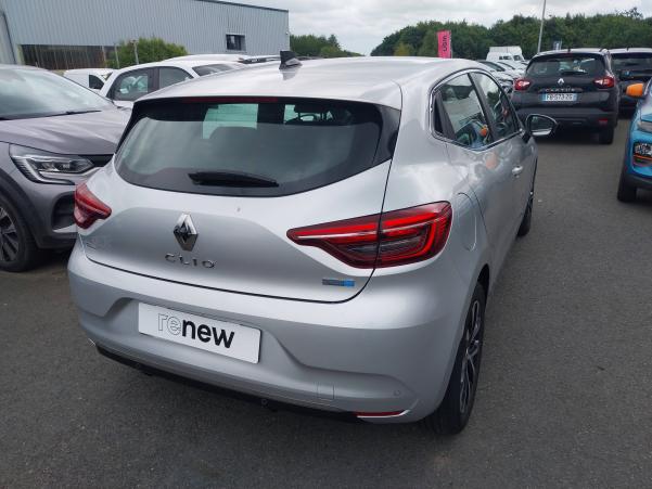 Vente en ligne Renault Clio 5 Clio E-Tech 140 - 21N au prix de 18 470 €
