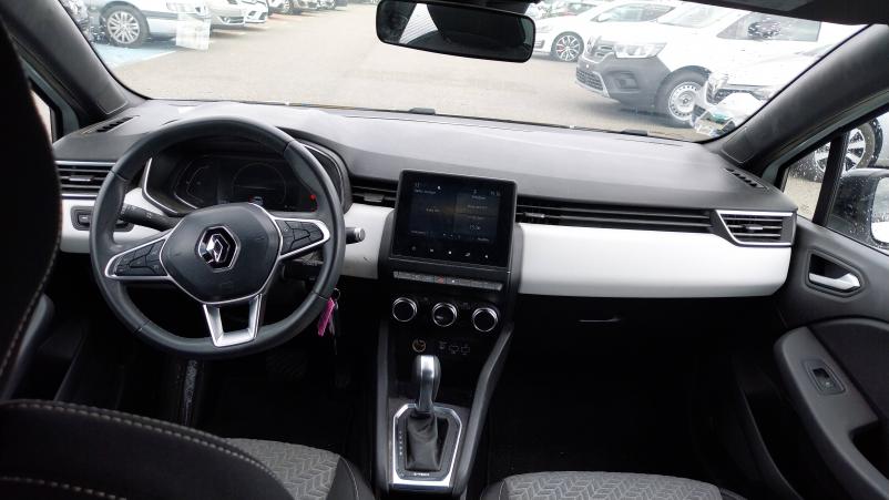 Vente en ligne Renault Clio 5 Clio E-Tech 140 au prix de 15 970 €