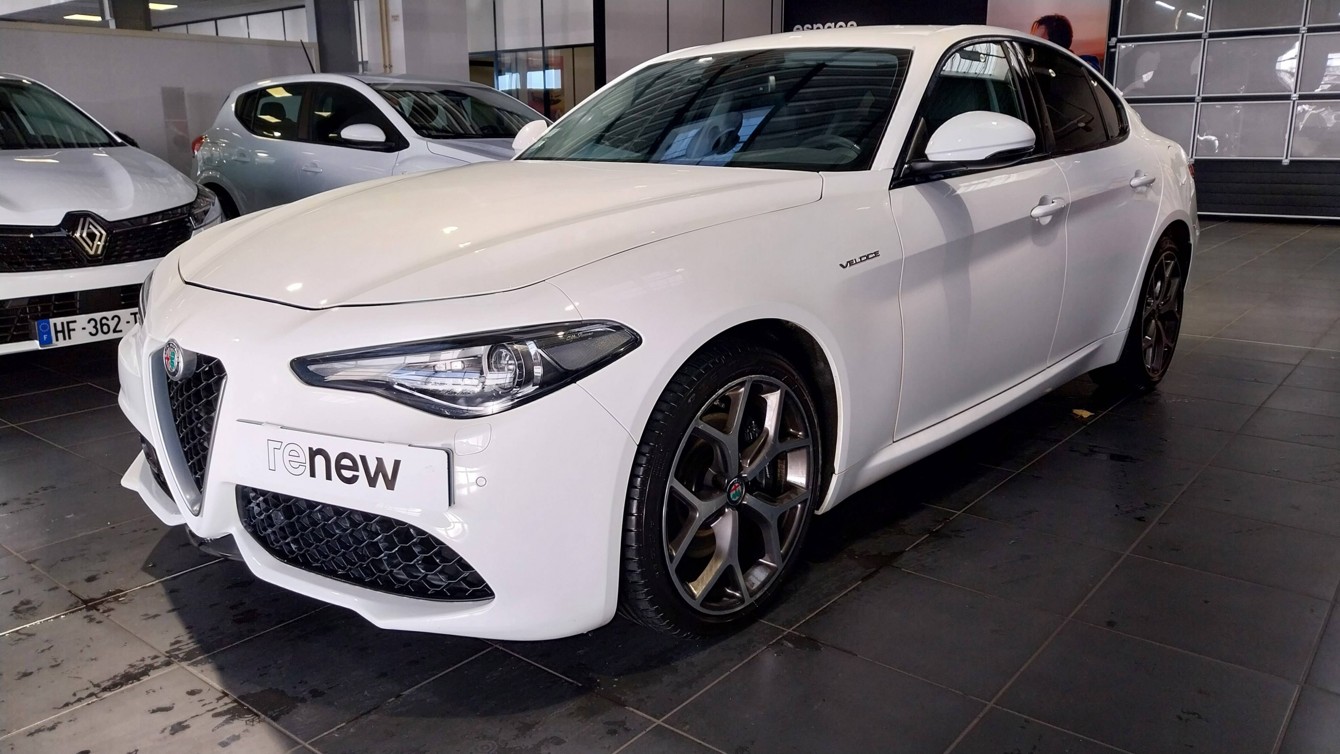 Alfa Romeo Giulia  2.0 TB 280 ch AT8 Q4 occasion de 2018 en vente à Quimper