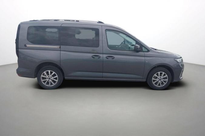 Vente en ligne Ford Grand Tourneo Connect  2.0 EcoBlue 122 BVM6 au prix de 26 970 €