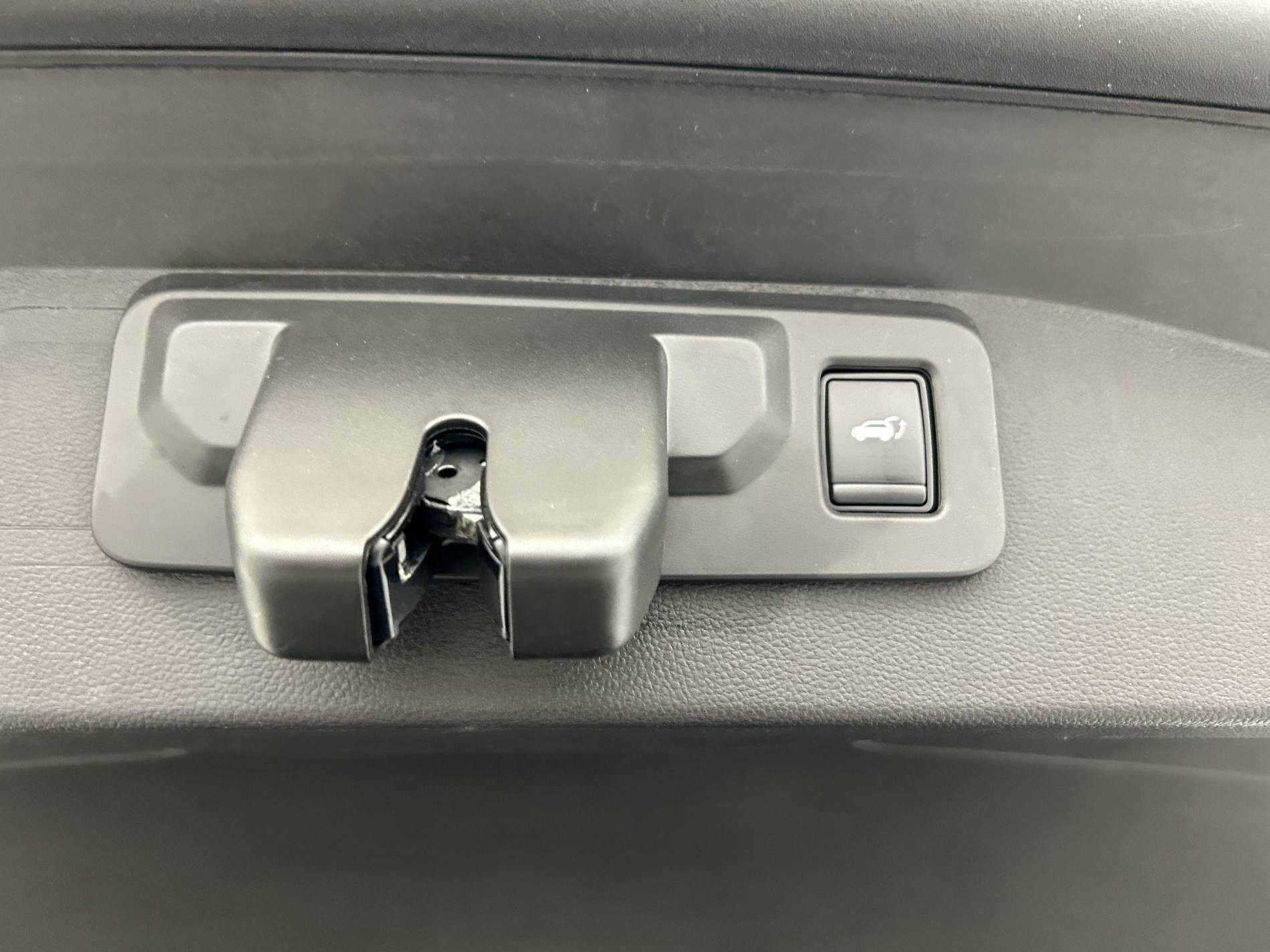 Vente en ligne Renault Austral  E-Tech hybrid 200 au prix de 21 990 €