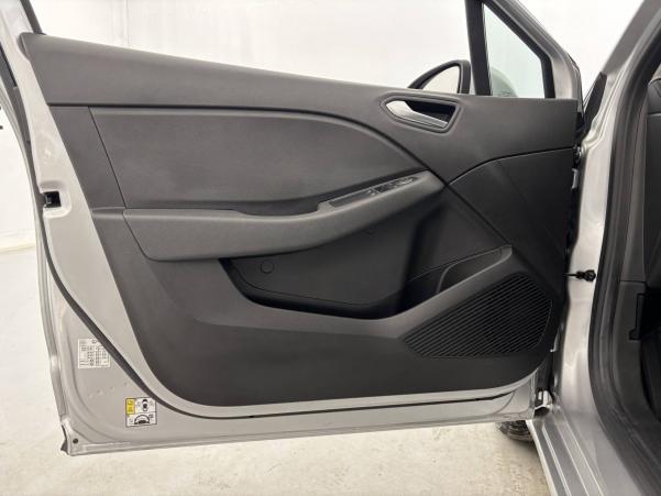 Vente en ligne Renault Clio 5 Clio TCe 90 - 21N au prix de 15 670 €