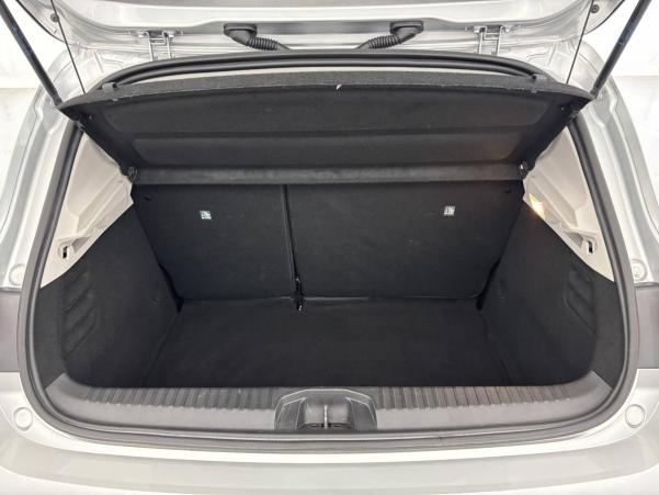 Vente en ligne Renault Clio 5 Clio TCe 90 - 21N au prix de 15 670 €