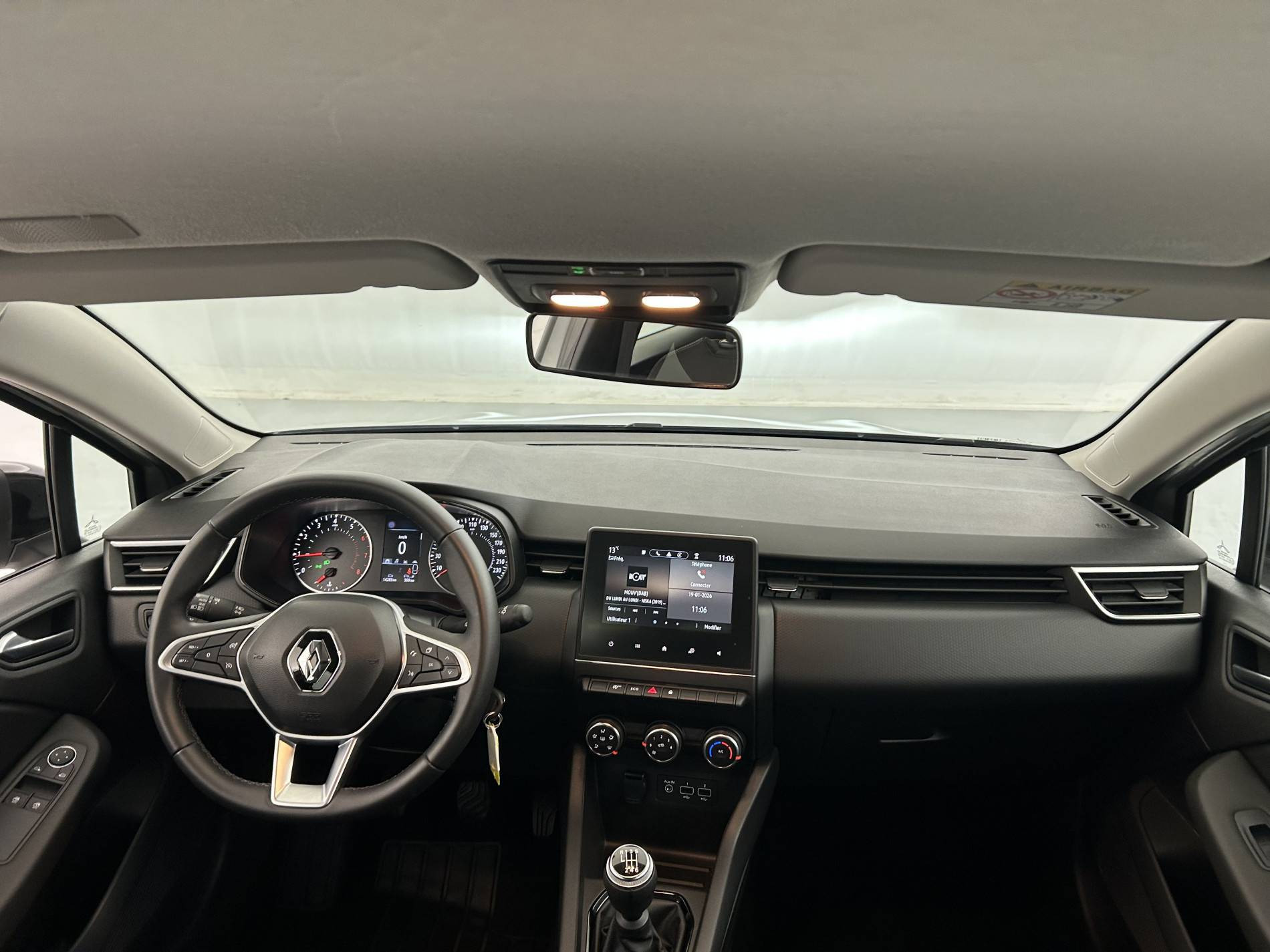 Vente en ligne Renault Clio 5 Clio TCe 90 au prix de 15 990 €