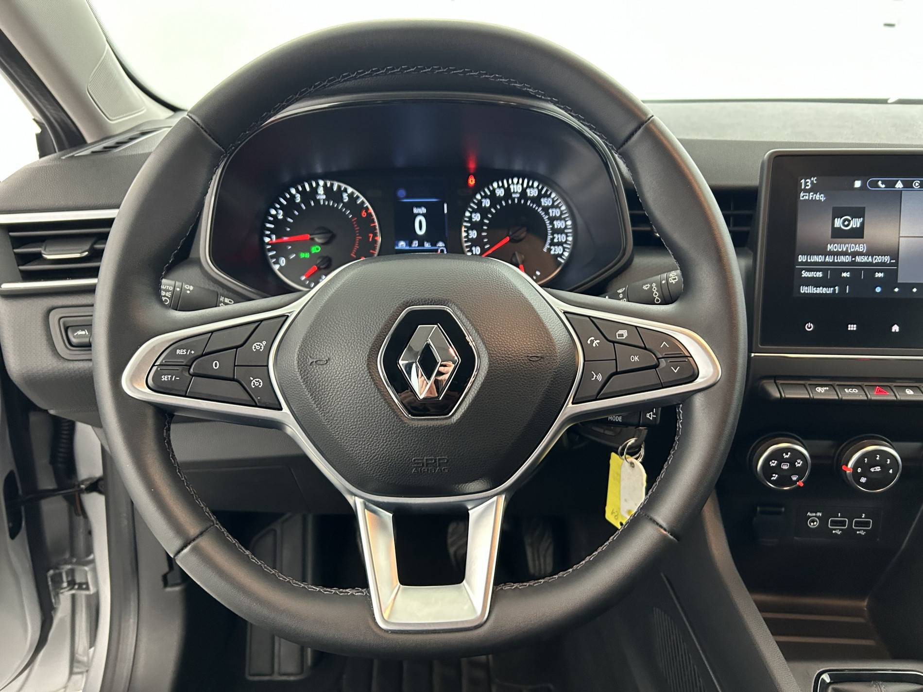 Vente en ligne Renault Clio 5 Clio TCe 90 au prix de 15 990 €