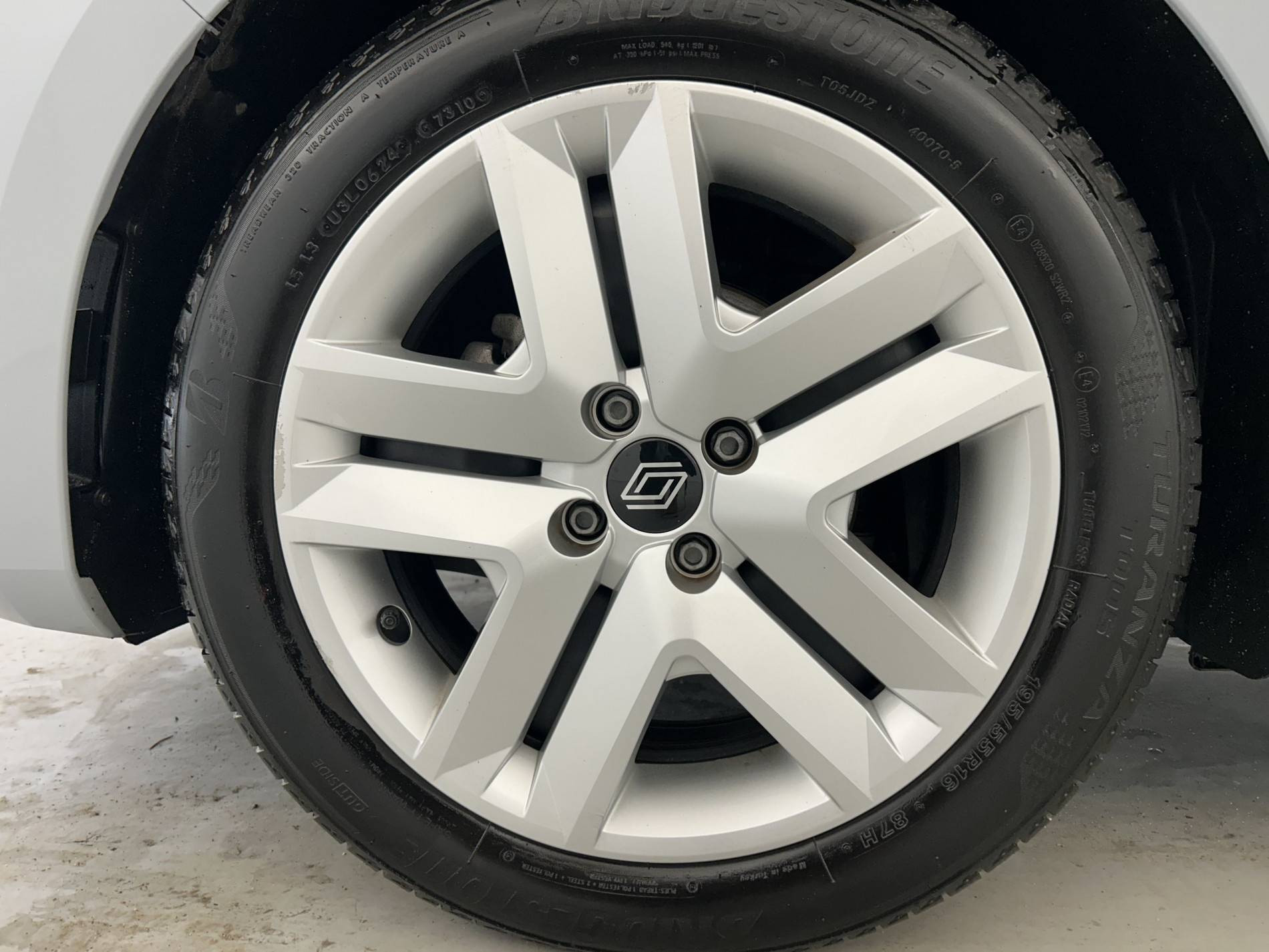 Vente en ligne Renault Clio 5 Clio TCe 90 au prix de 16 490 €