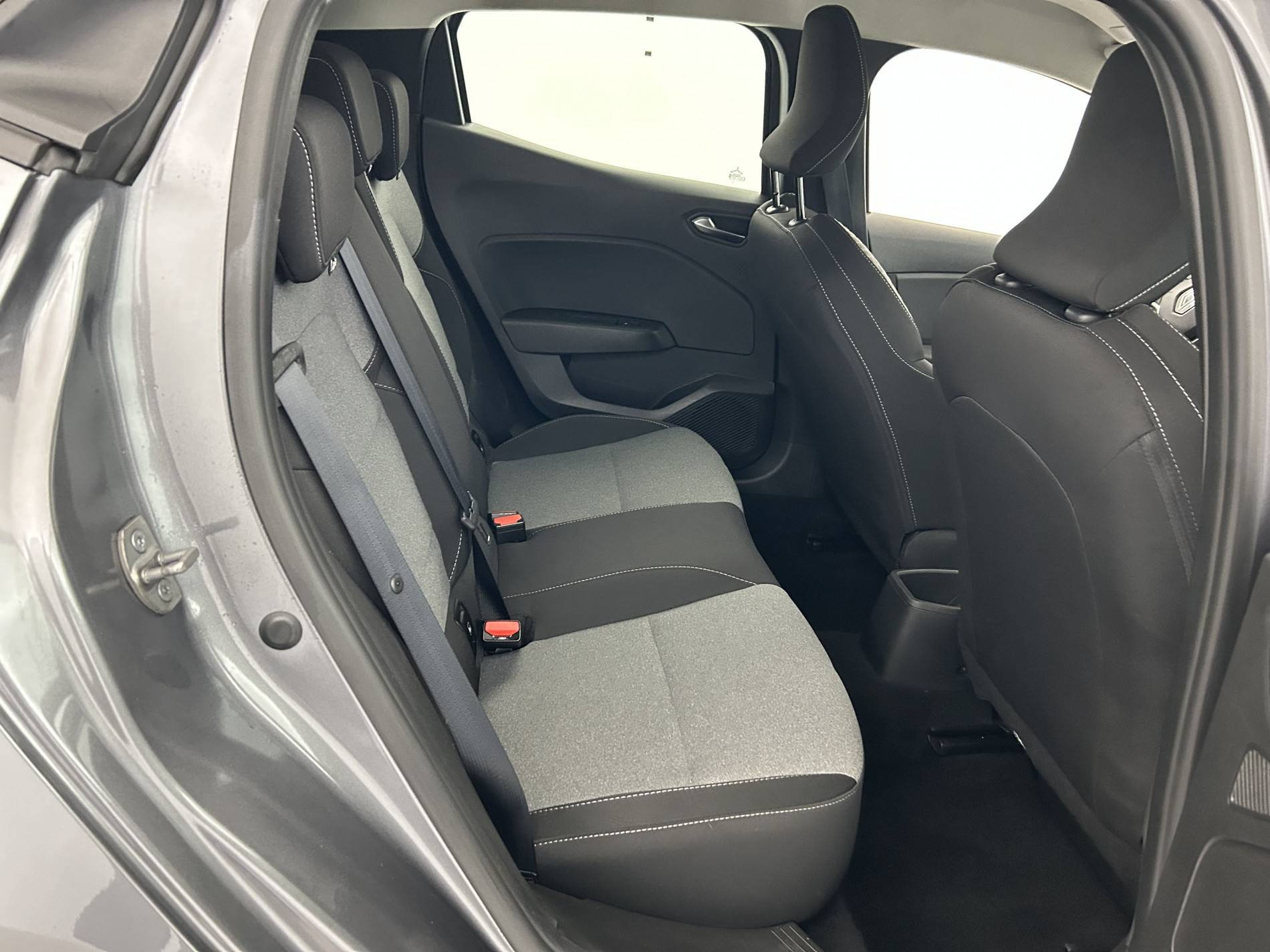 Vente en ligne Renault Clio 5 Clio TCe 90 au prix de 16 490 €