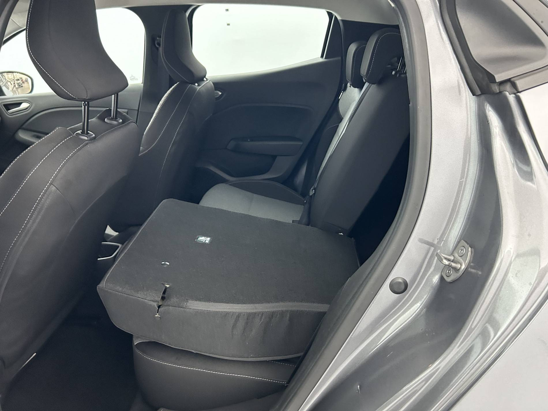 Vente en ligne Renault Clio 5 Clio TCe 90 au prix de 16 490 €