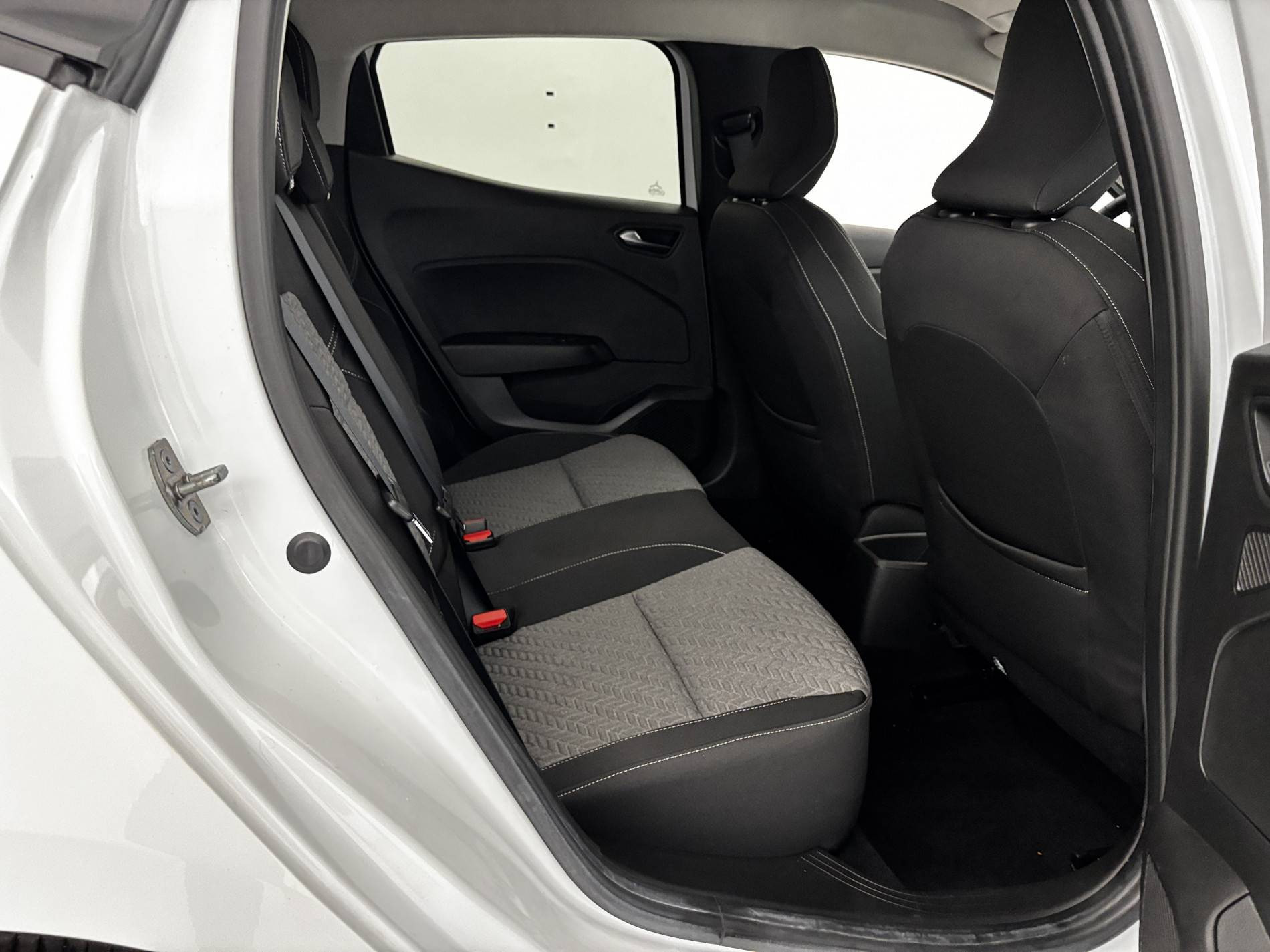 Vente en ligne Renault Clio 5 Clio Blue dCi 100 au prix de 14 990 €