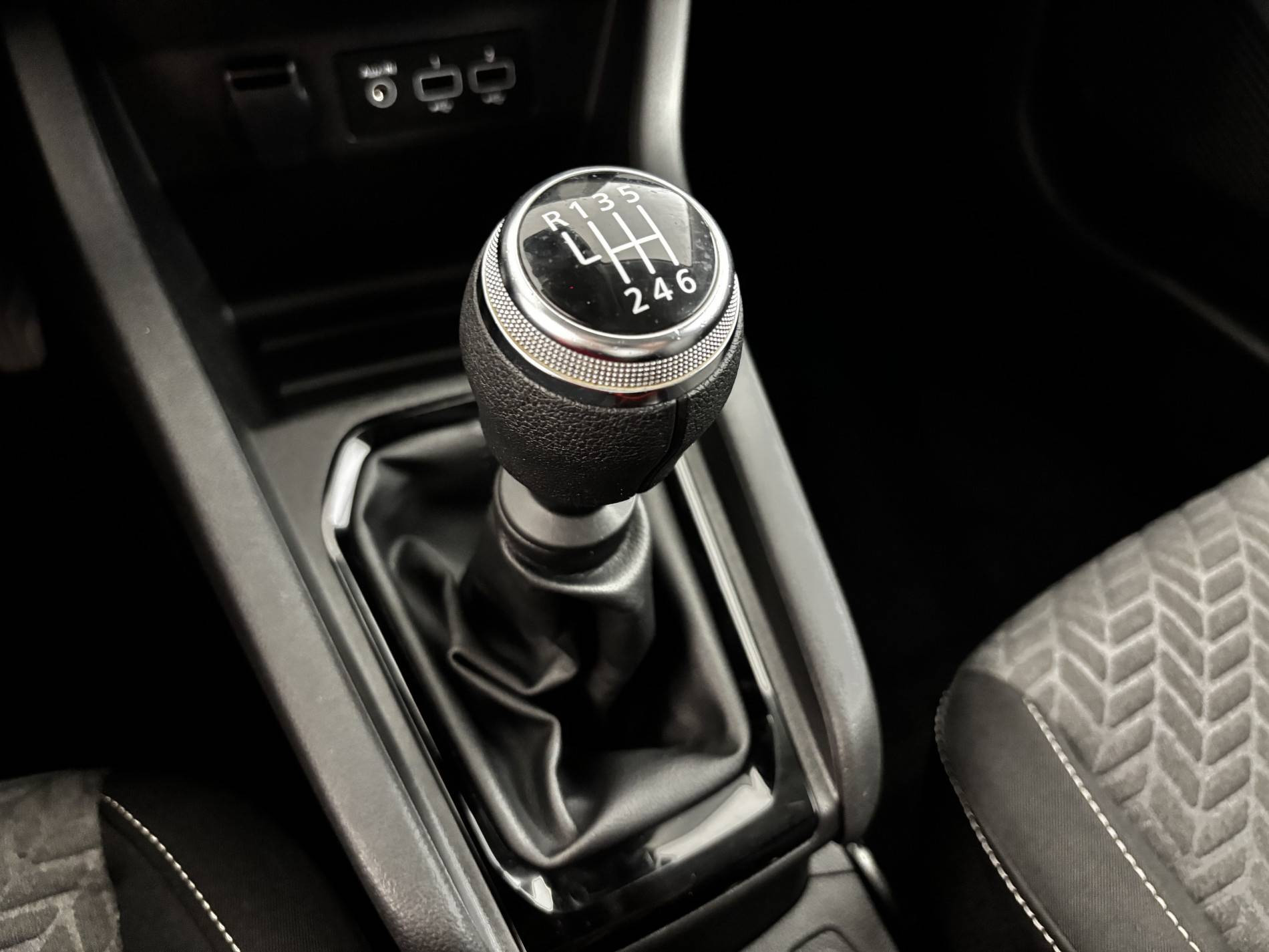 Vente en ligne Renault Clio 5 Clio Blue dCi 100 au prix de 14 990 €