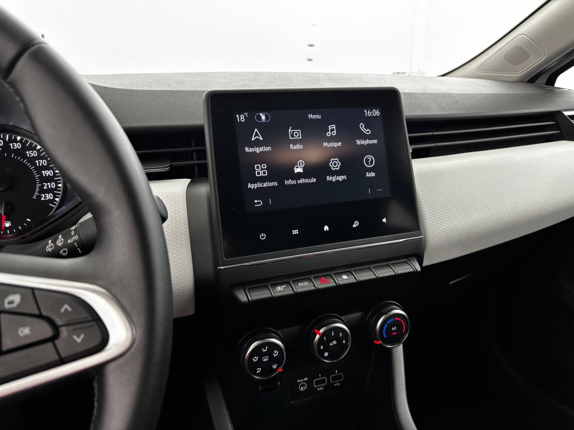 Vente en ligne Renault Clio 5 Clio Blue dCi 100 au prix de 14 990 €