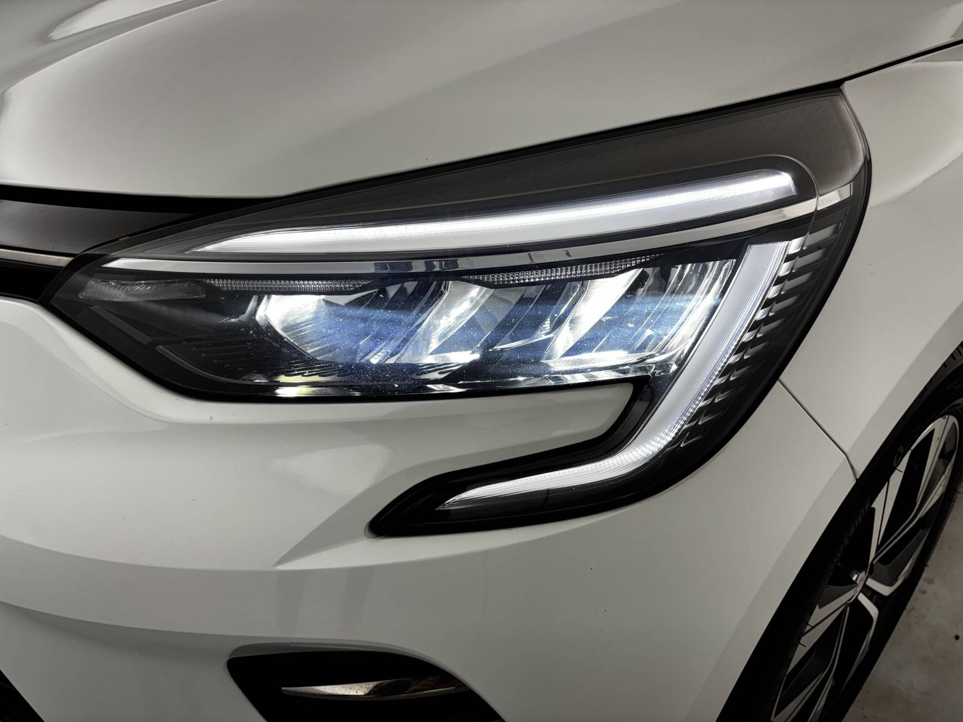 Vente en ligne Renault Clio 5 Clio Blue dCi 100 au prix de 14 990 €