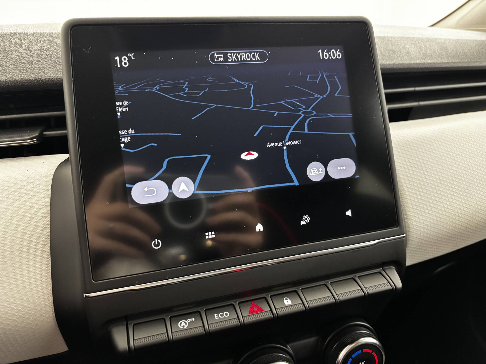 Vente en ligne Renault Clio 5 Clio Blue dCi 100 au prix de 14 990 €