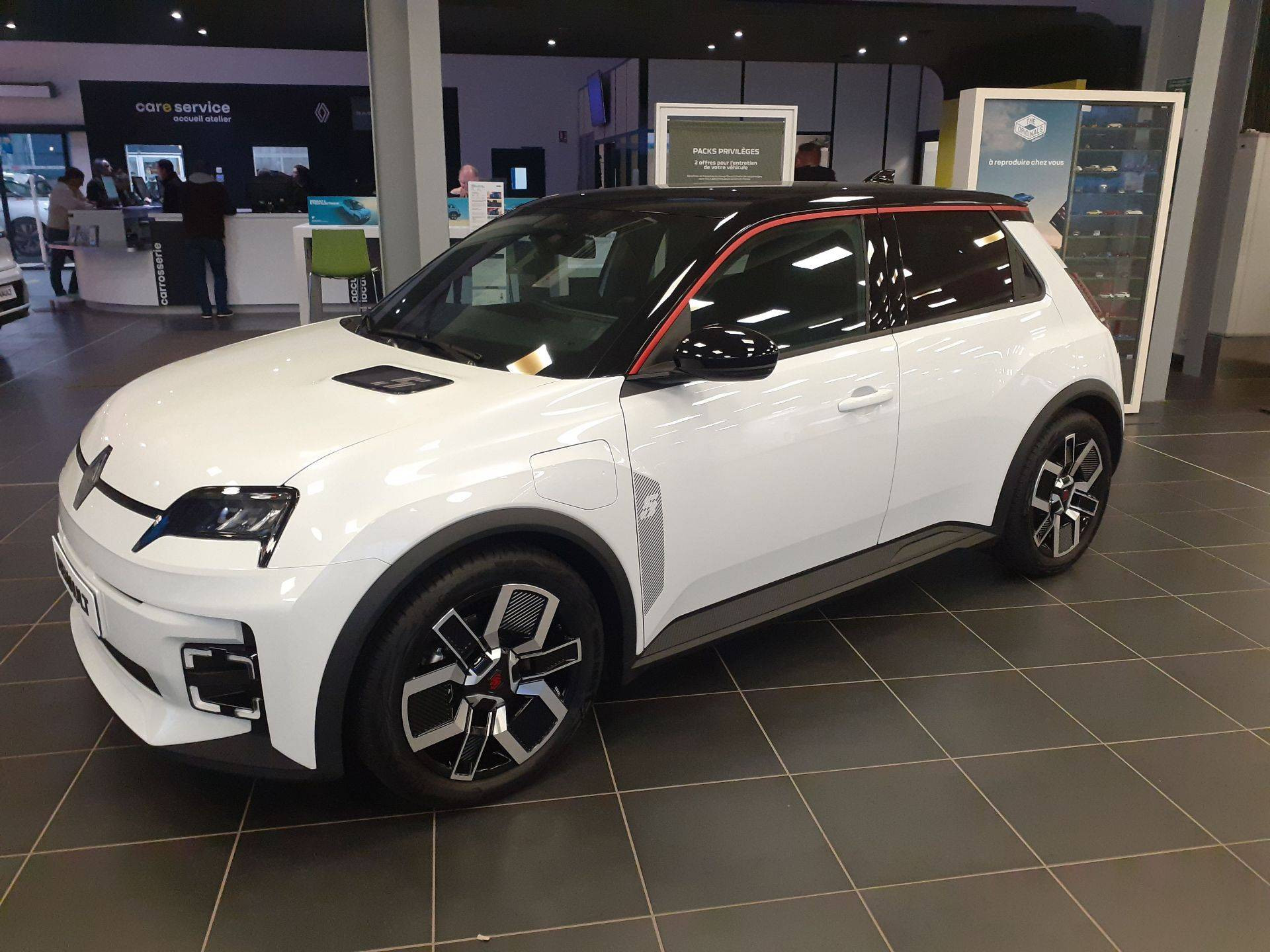 Renault R5 E-Tech  150 ch autonomie confort occasion de 2025 en vente à Quimper