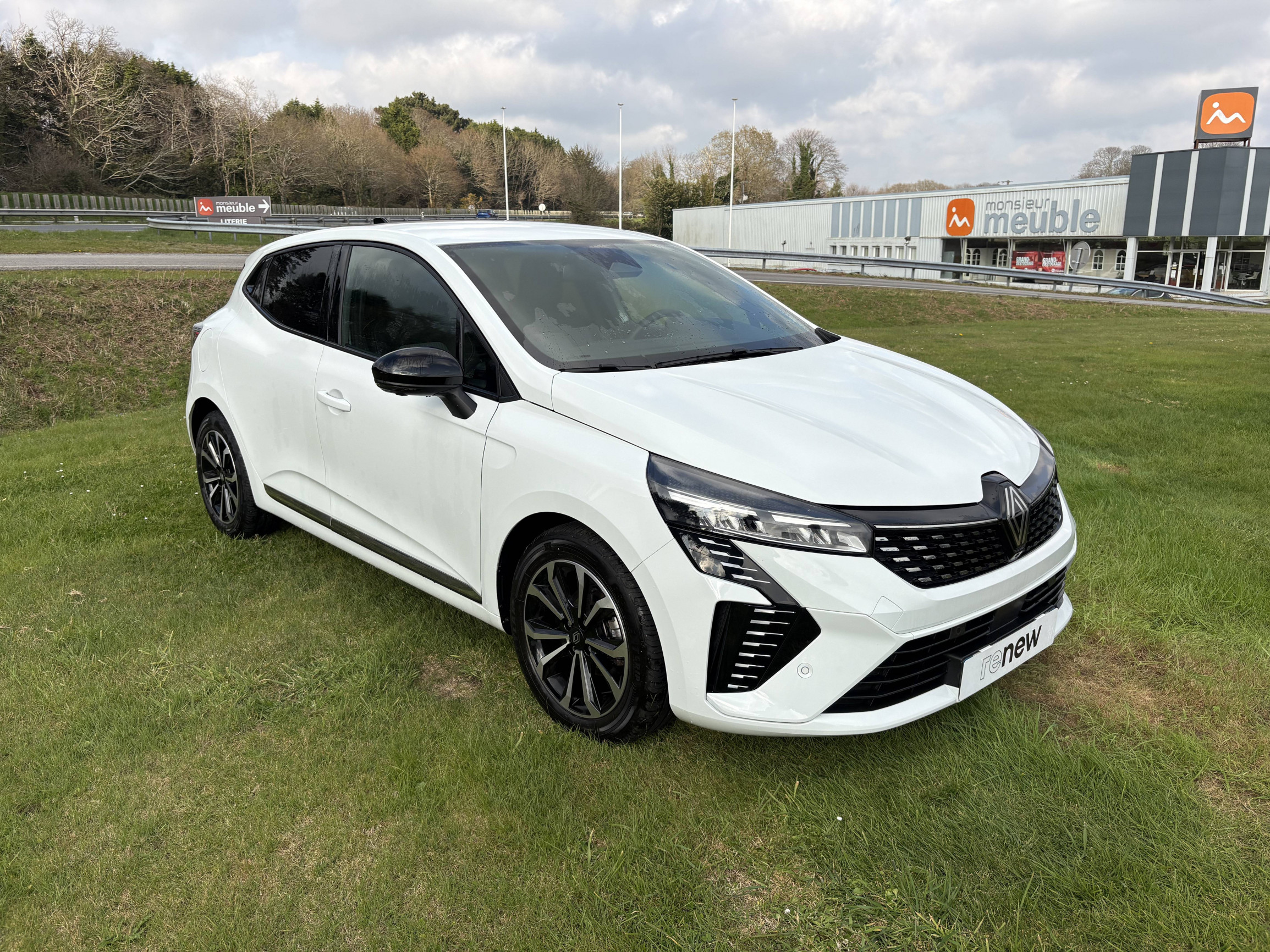 Vente en ligne Renault Clio 5 Clio TCe 90 ch GSR2 au prix de 17 890 €