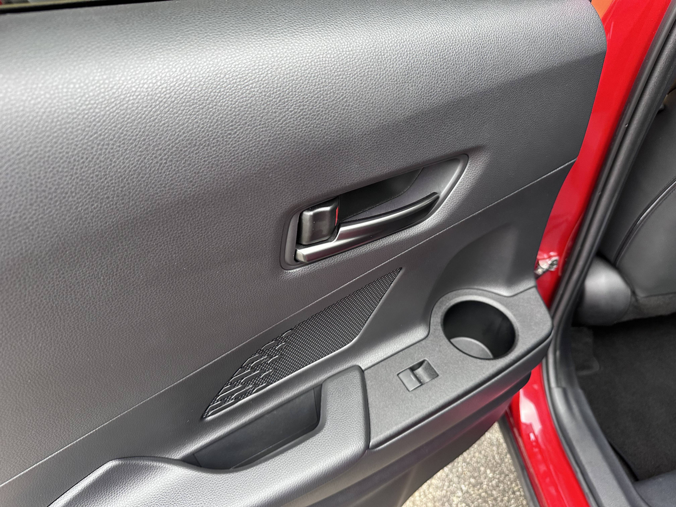 Vente en ligne Toyota C-HR  Hybride 200 AWD-i au prix de 33 990 €