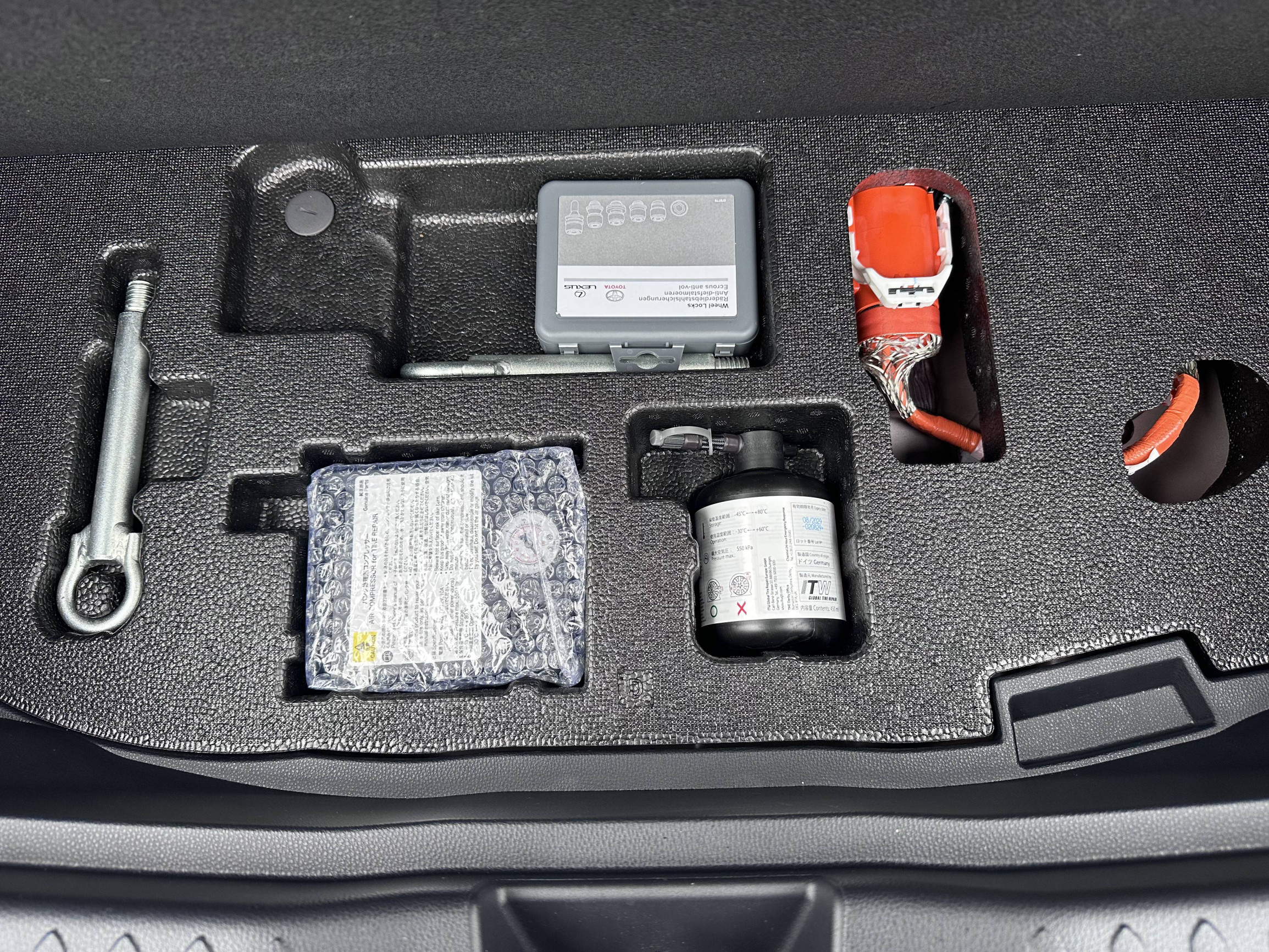 Vente en ligne Toyota C-HR  Hybride 200 AWD-i au prix de 33 990 €