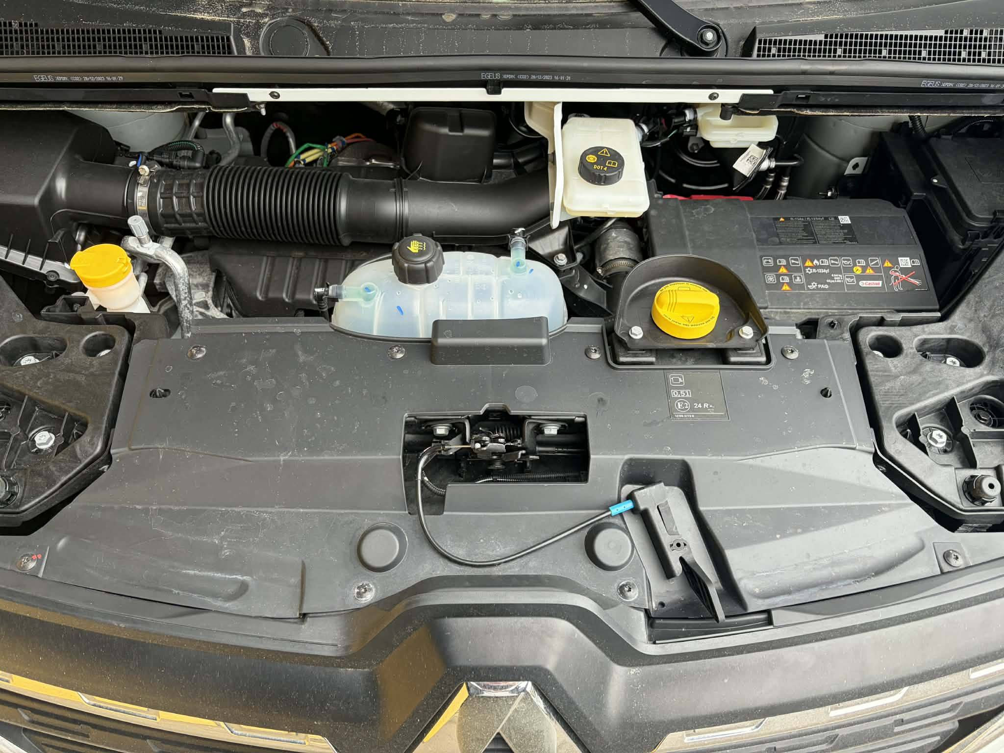 Vente en ligne Renault Trafic 3 Fourgon TRAFIC FG BLUE DCI 130 L1H1 3T GSR2 au prix de 24 990 €