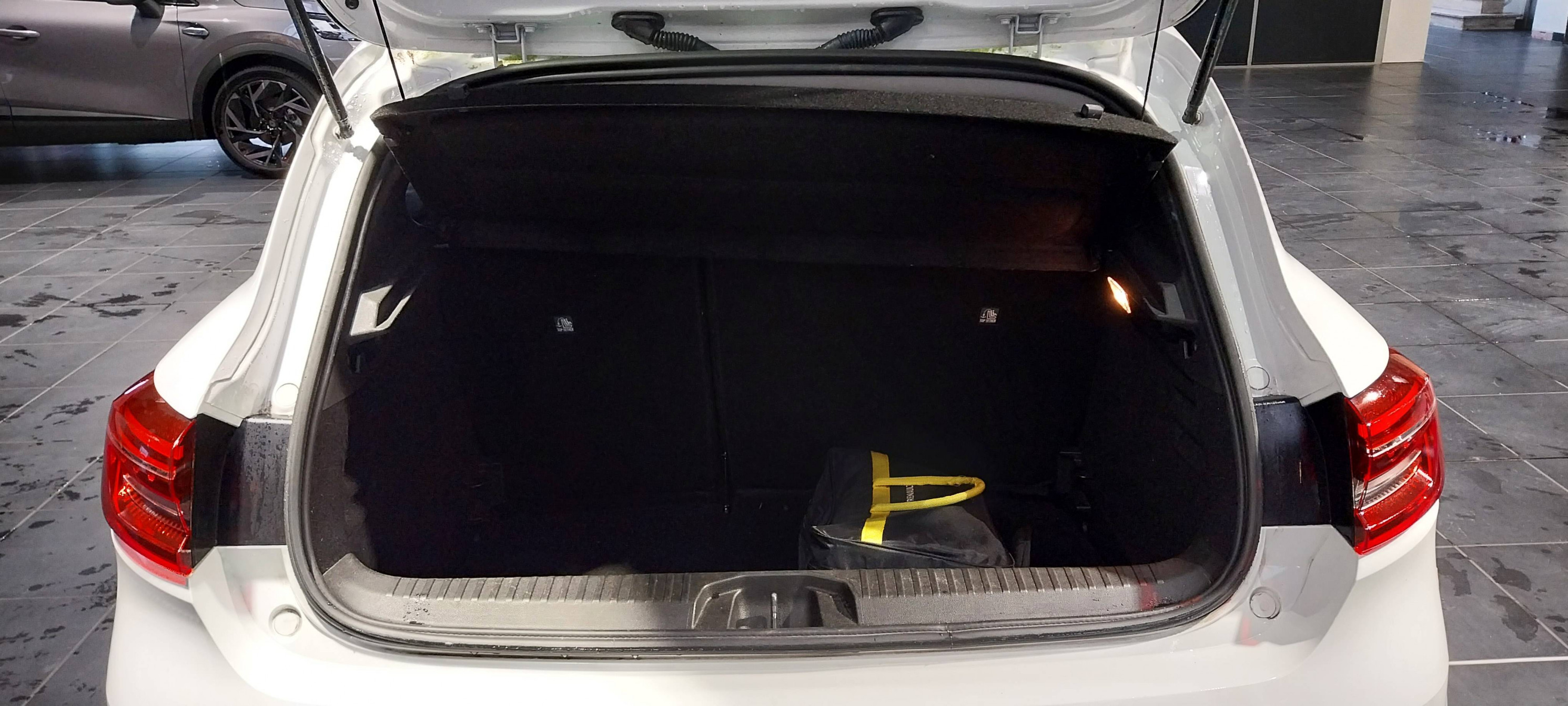 Vente en ligne Renault Clio 5 Clio Blue dCi 100 au prix de 14 690 €